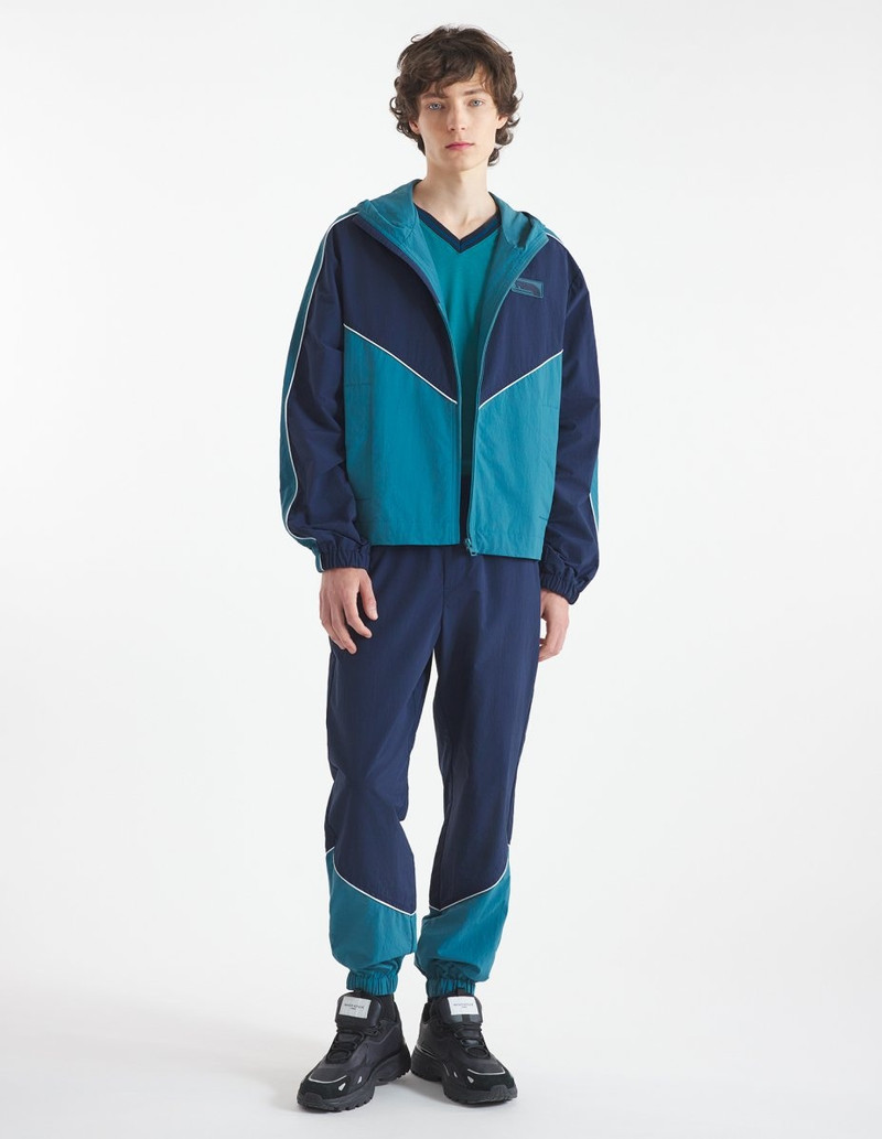 Maison Kitsuné 기술 WINDBREAKER outlook