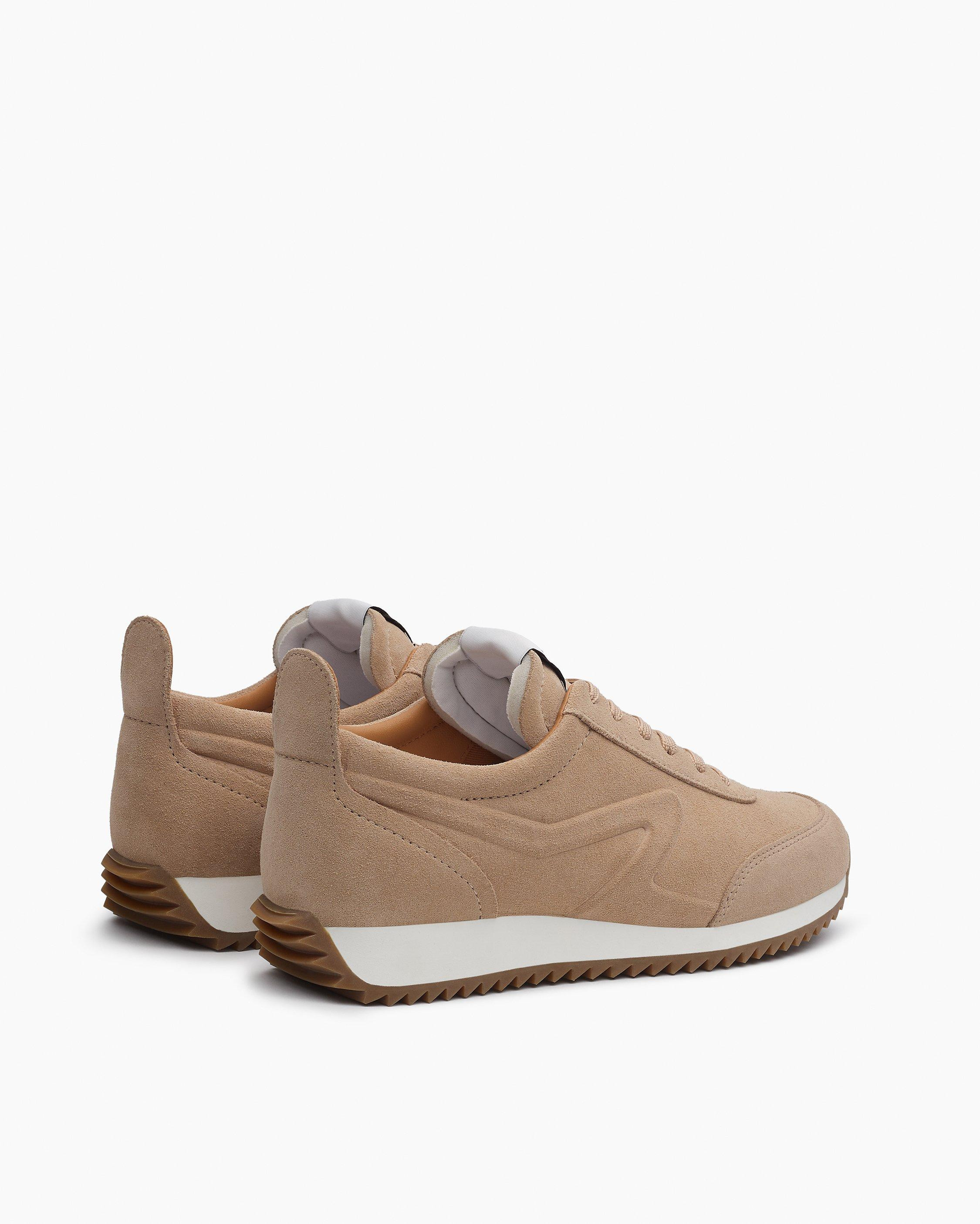 Retro Runner Sneakers
Suede - 4
