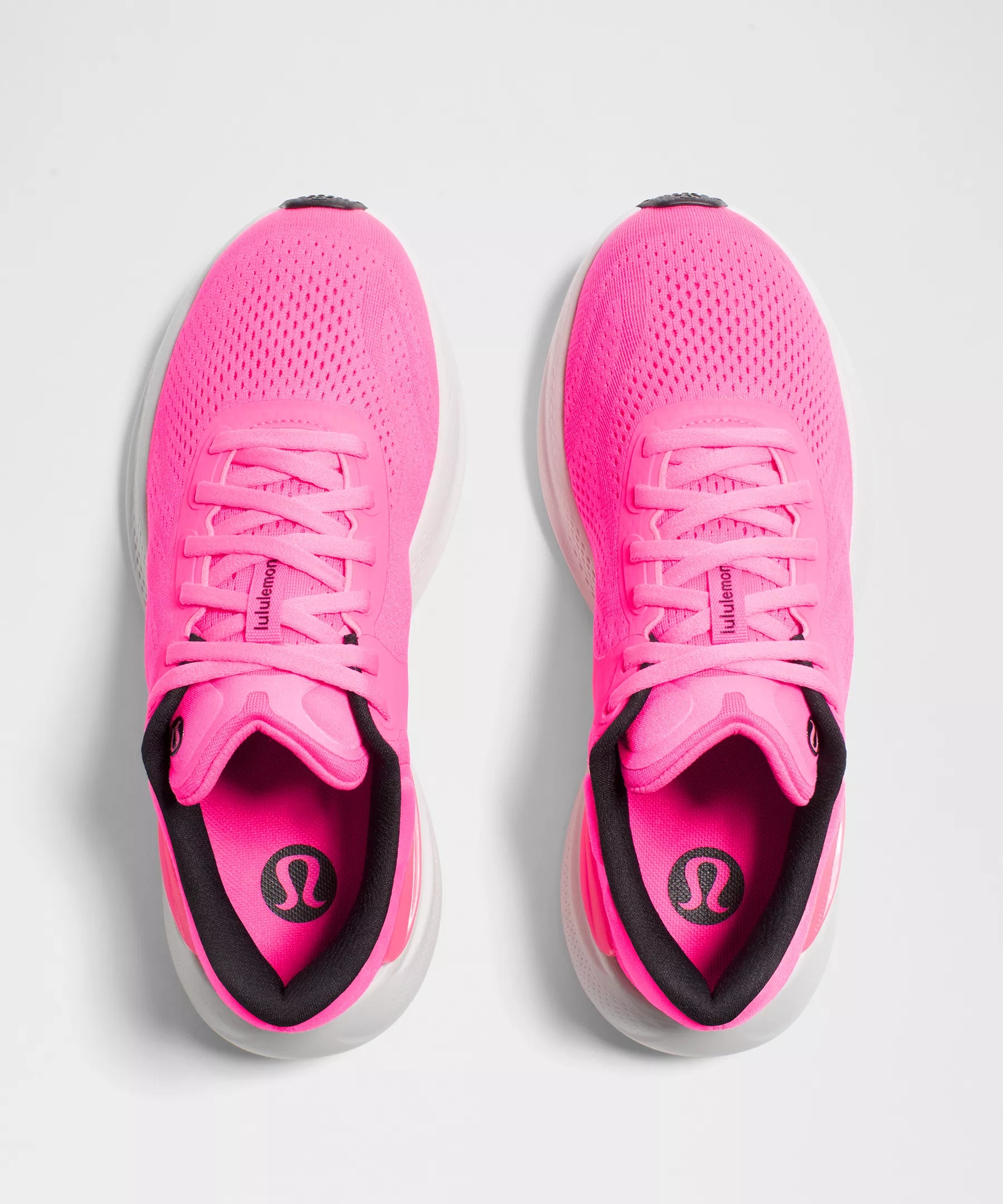 Women's Beyondfeel Running Shoe - 5