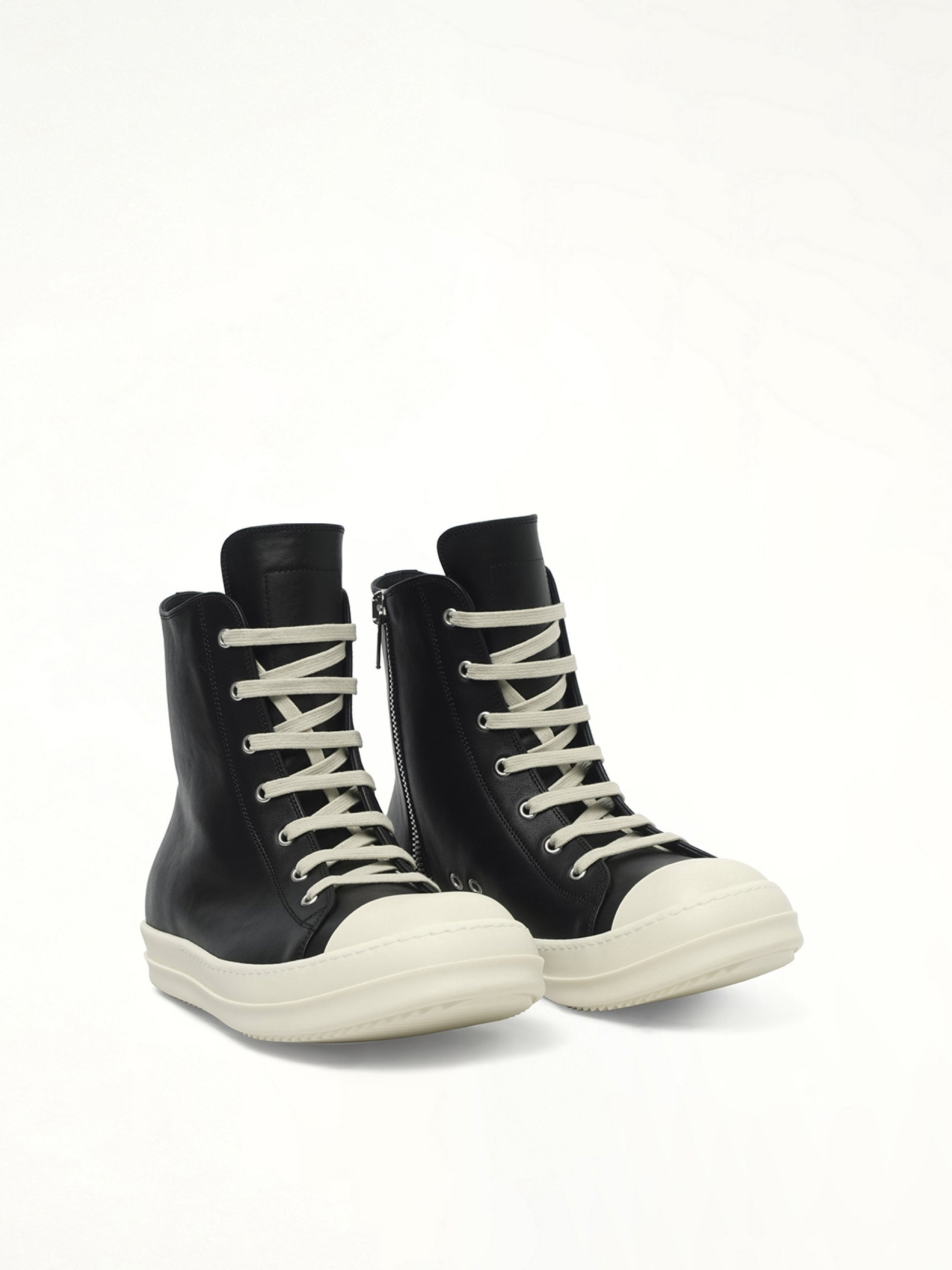 Sneaks in Black/Milk/Milk - 2