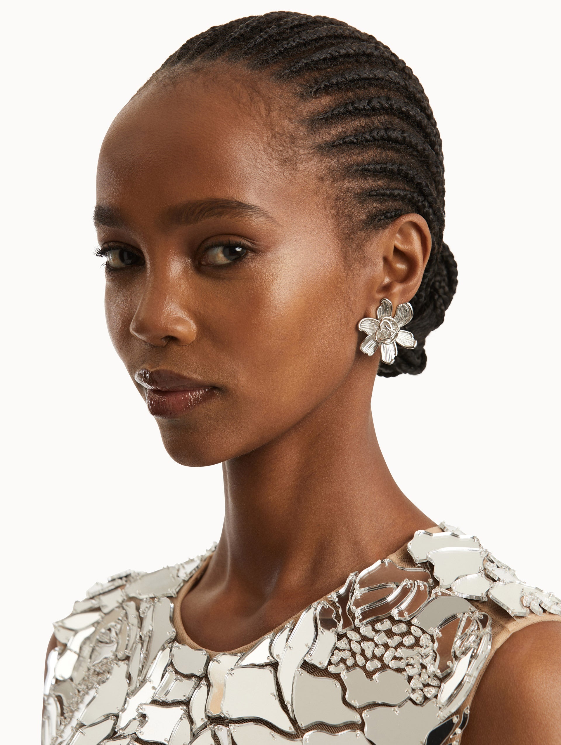 LARGE O FLOWER EARRINGS - 2
