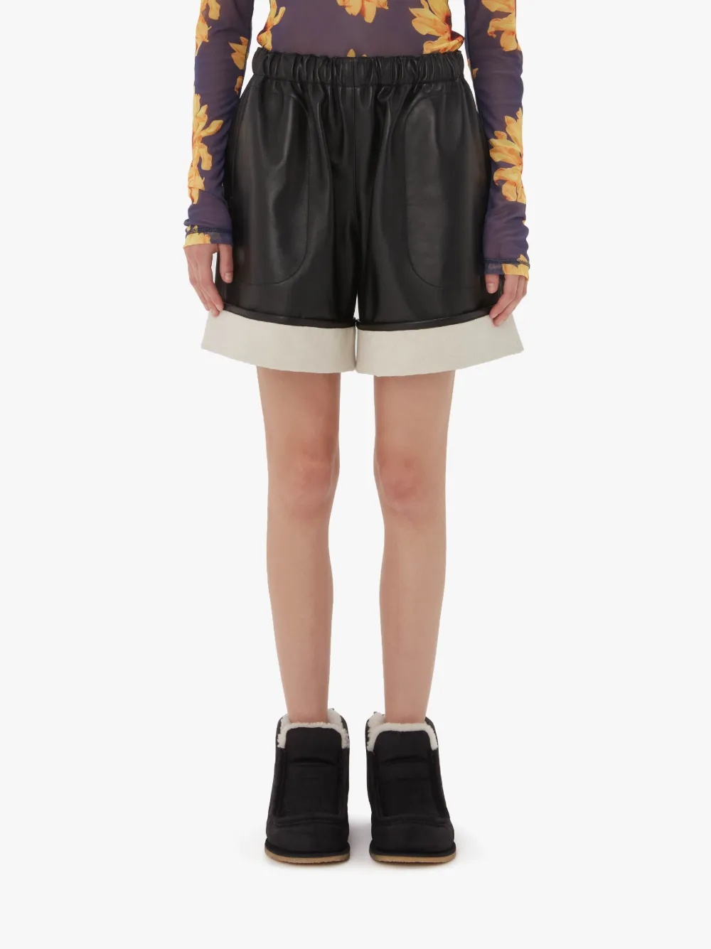 CONTRAST LEATHER HEM SHORTS - 2