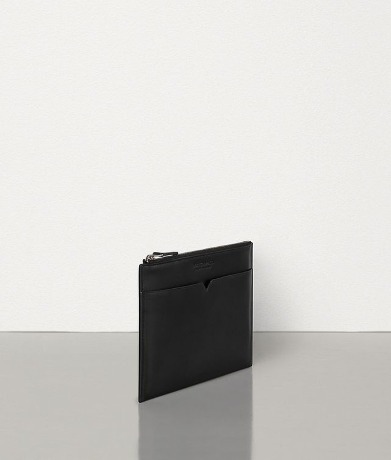 Bottega Veneta Pouch outlook
