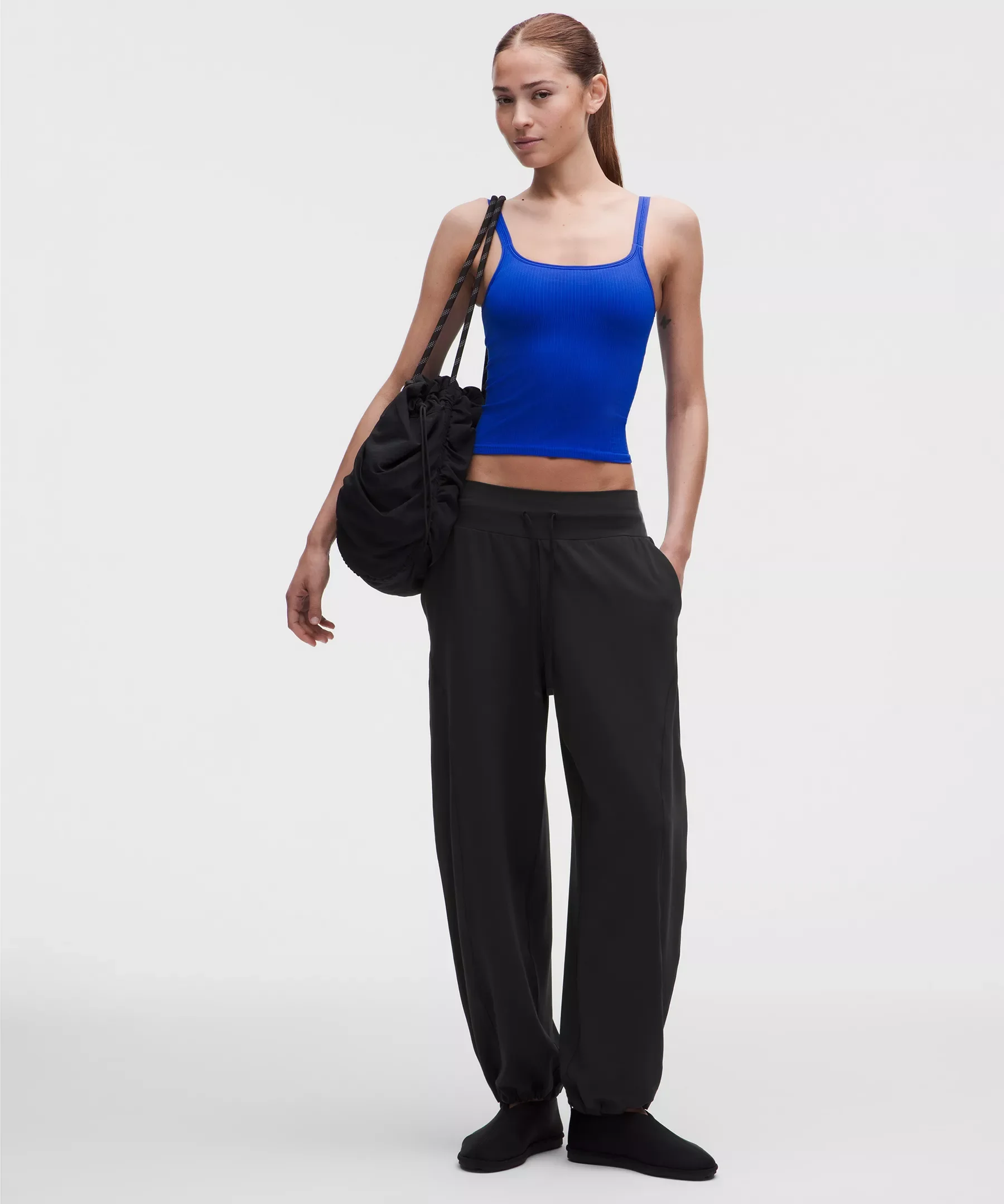 Groove Low-Rise Relaxed Cinch Pant *Regular - 1