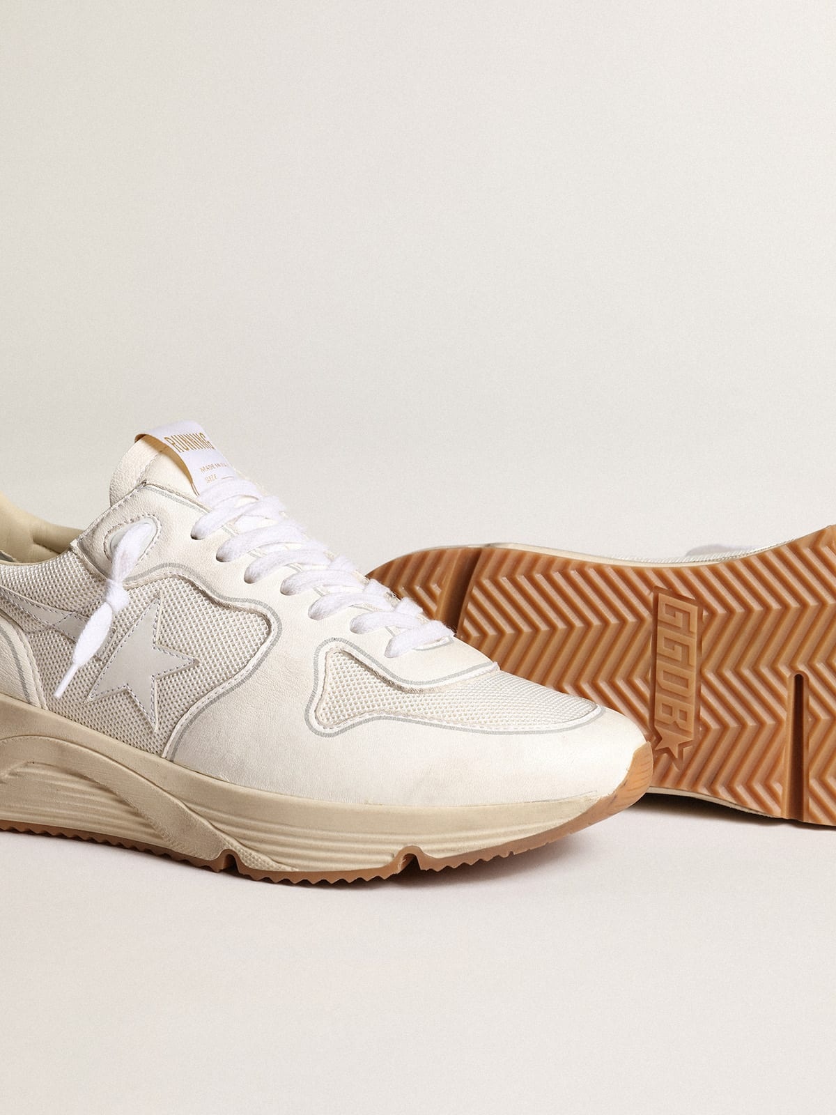 GOLDEN ｜WOMEN'S RUNNING SOLE SNEAKERS Running Sole leather sneakers in white - Golden Goose