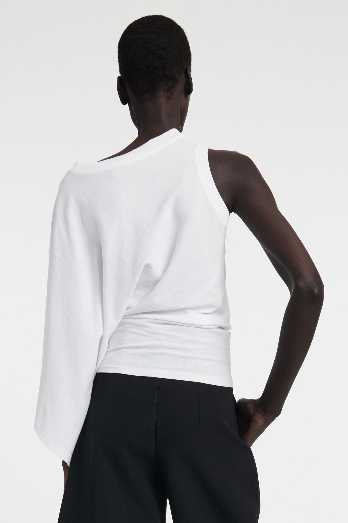 ASYMMETRIC ONE-SLEEVE T-SHIRT WHITE - 5