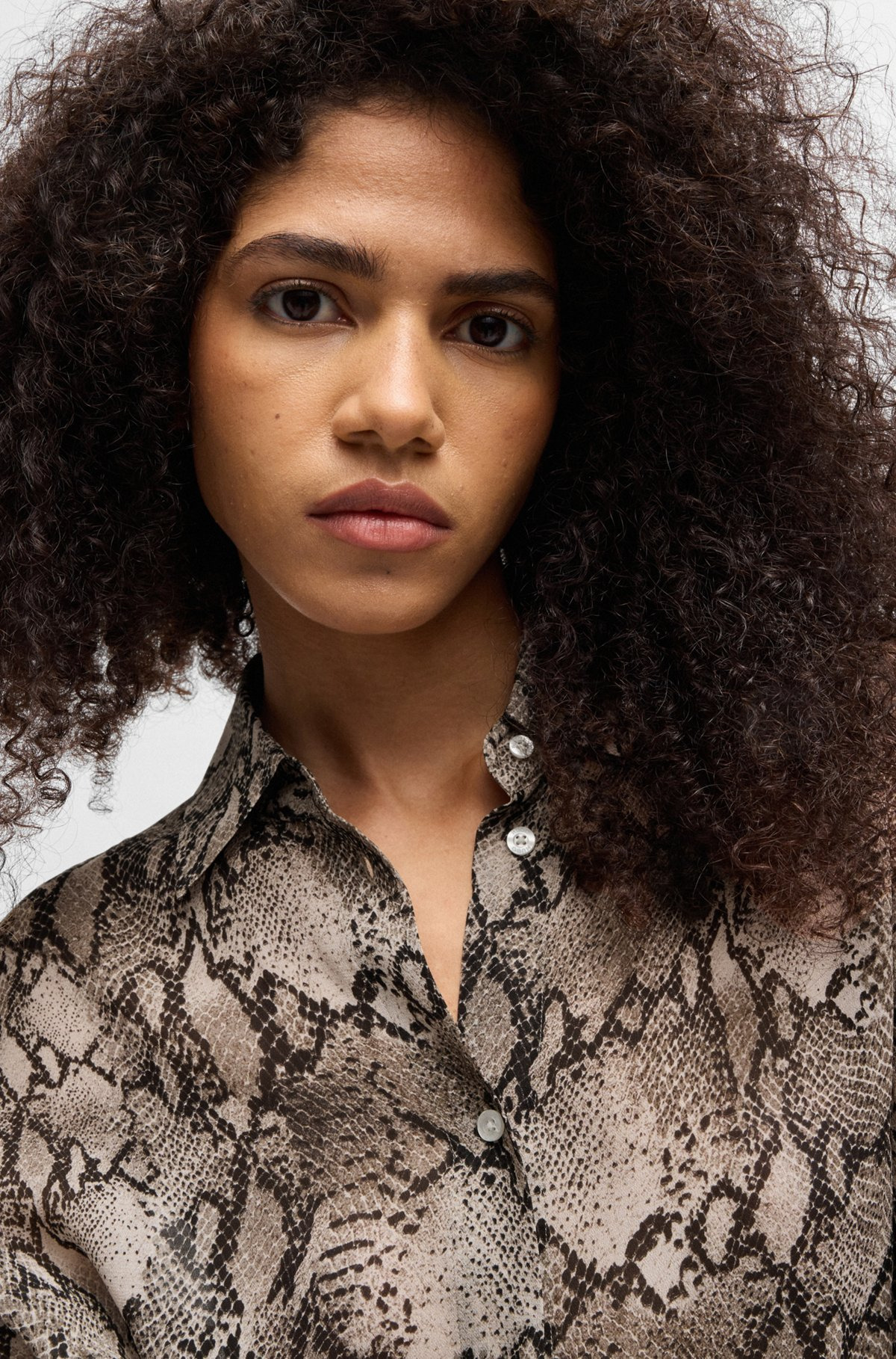 OVERSIZE-FIT BLOUSE IN PYTHON-PRINT CREPE DE CHINE - 4