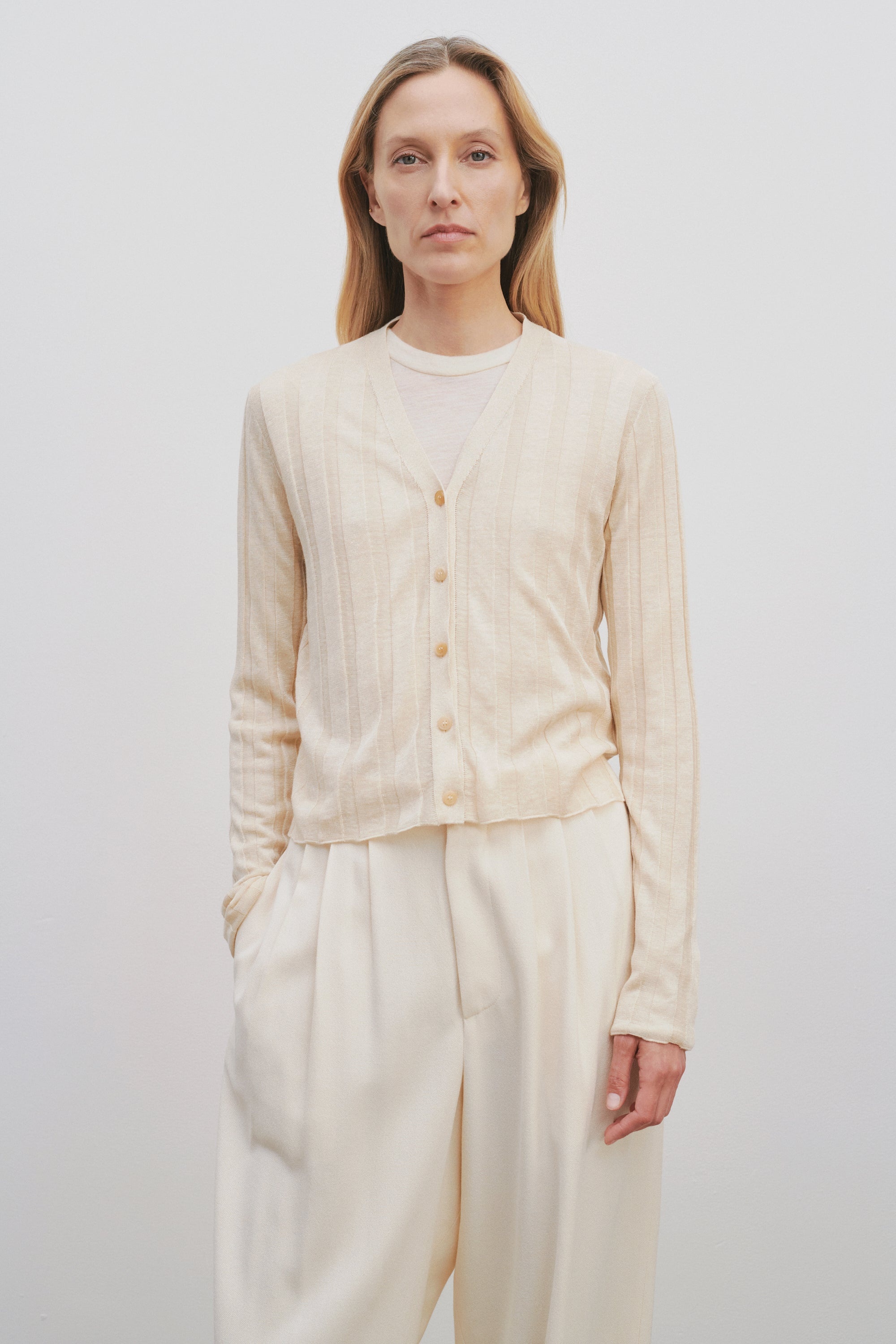 Dwin Cardigan in Linen and Silk - 3