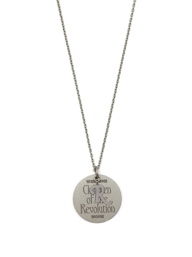 engraved-pendant necklace 1
