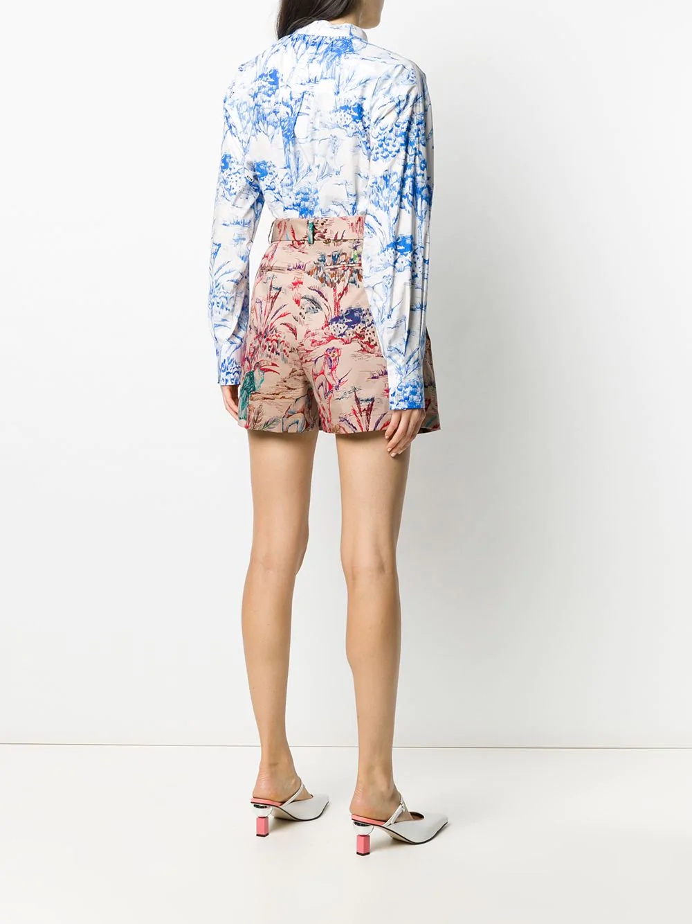 graphic-print belted shorts - 4