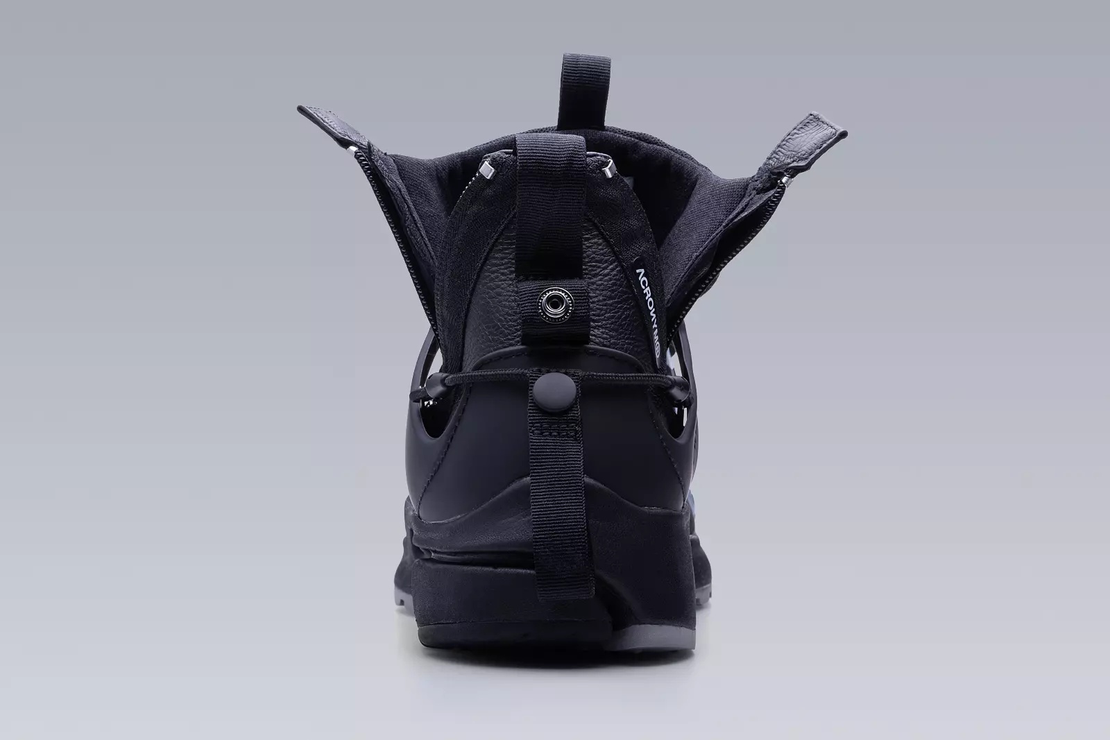 APM2-001 Nike® Air Presto Mid / Acronym® Cool Grey / Black / Black - 19
