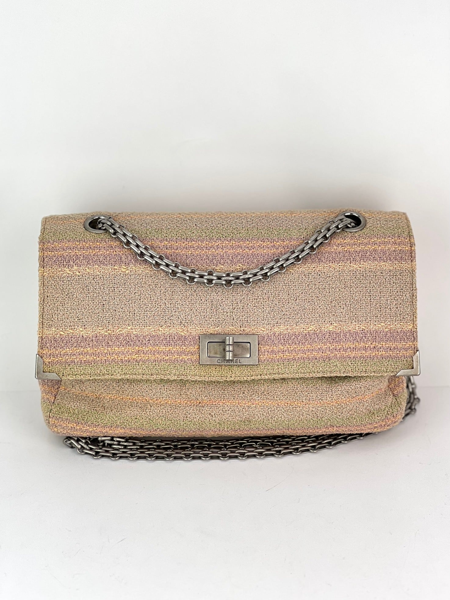 Chanel 2.55 Reissue 225 Single Flap Pink Multicolor Cotton Tweed Shoulder Bag - 2