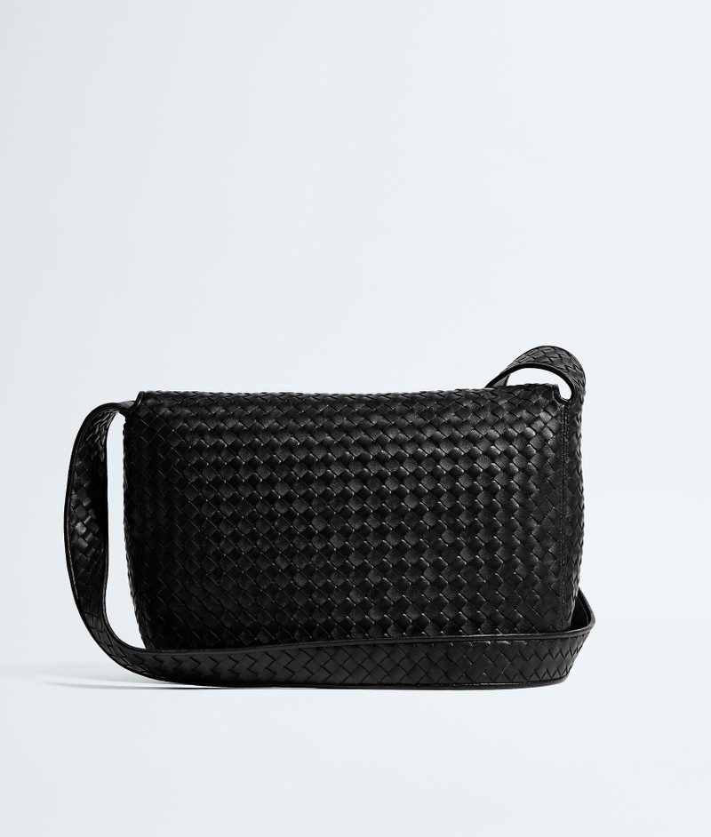 Bottega Veneta Veneto Large Messenger outlook