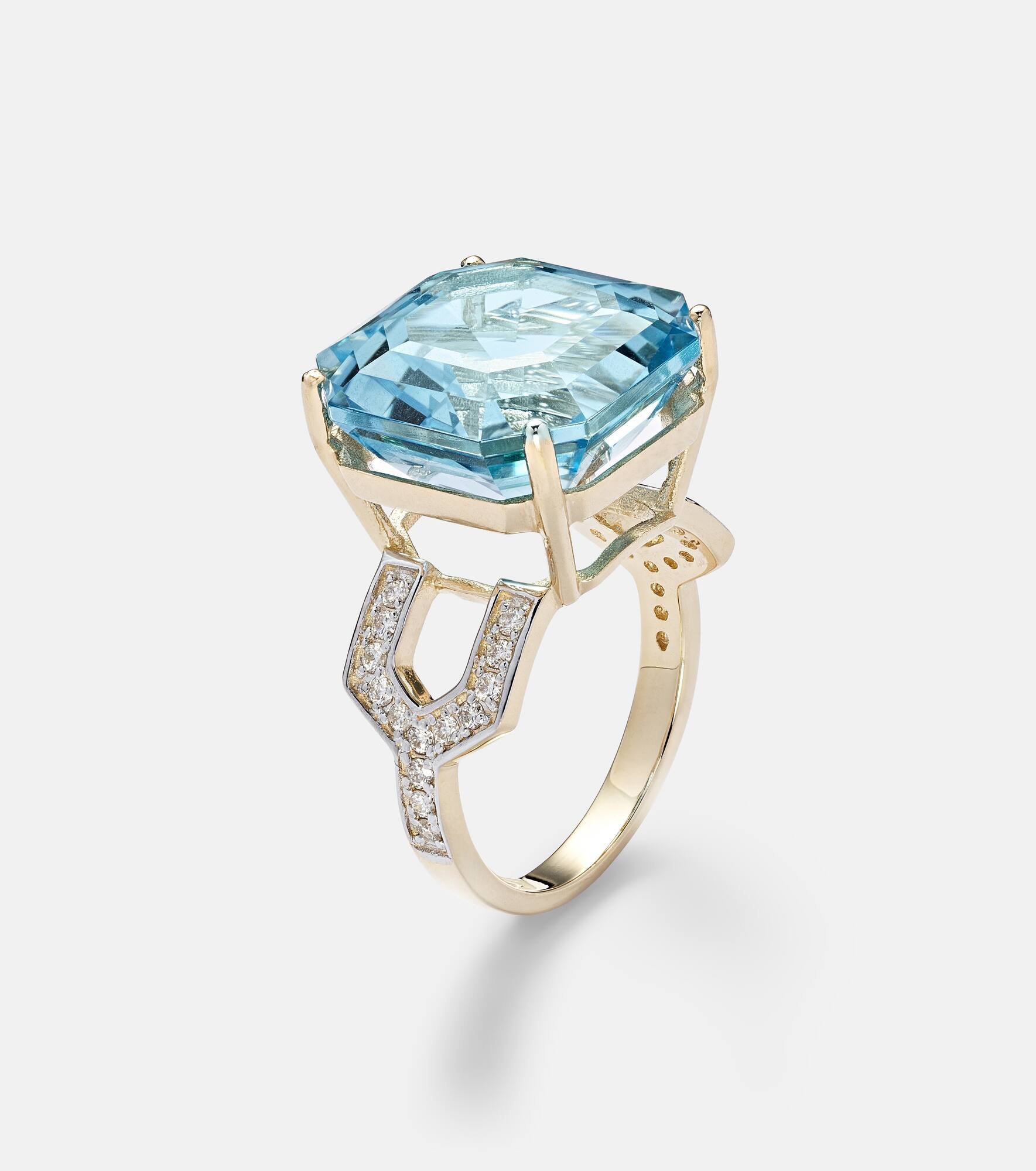 14kt gold ring with topaz and diamonds - 4