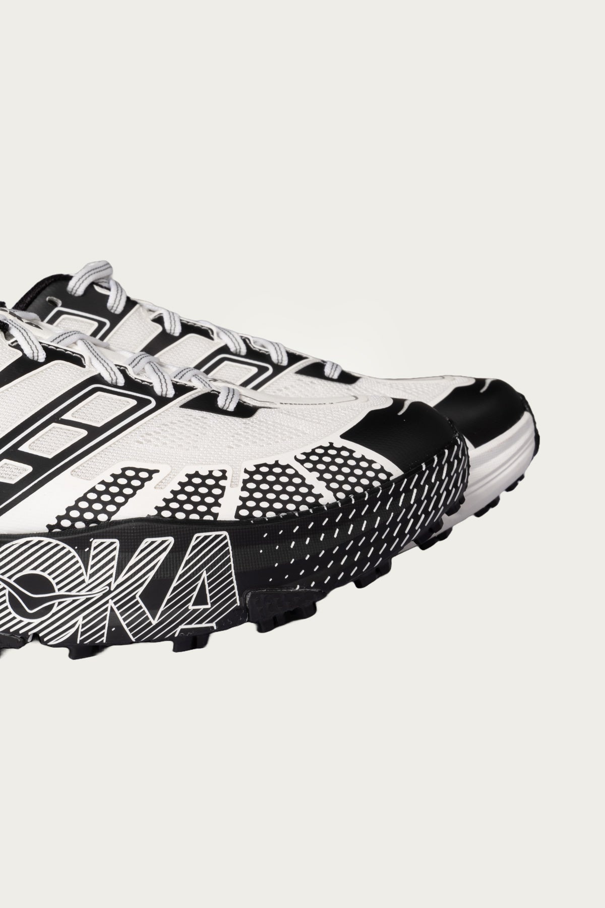 U Speedgoat 2 - Black/Frost - 5