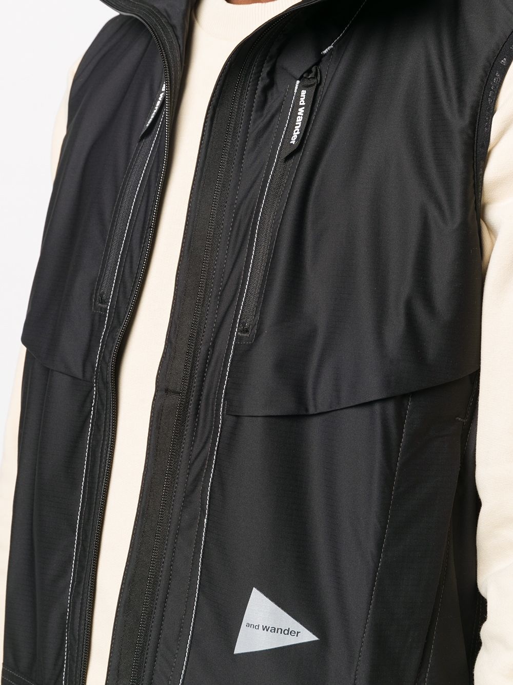 zip up gilet - 5