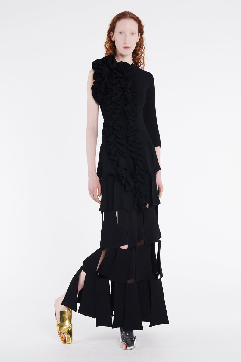 KNITTED FITTED TOP WITH RUFFLE BLACK 1