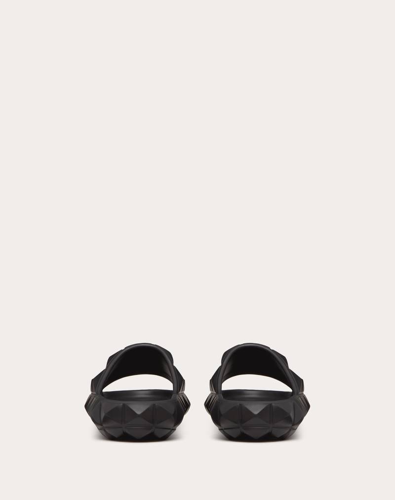 ROMAN STUD TURTLE SLIDE SANDAL IN RUBBER 3