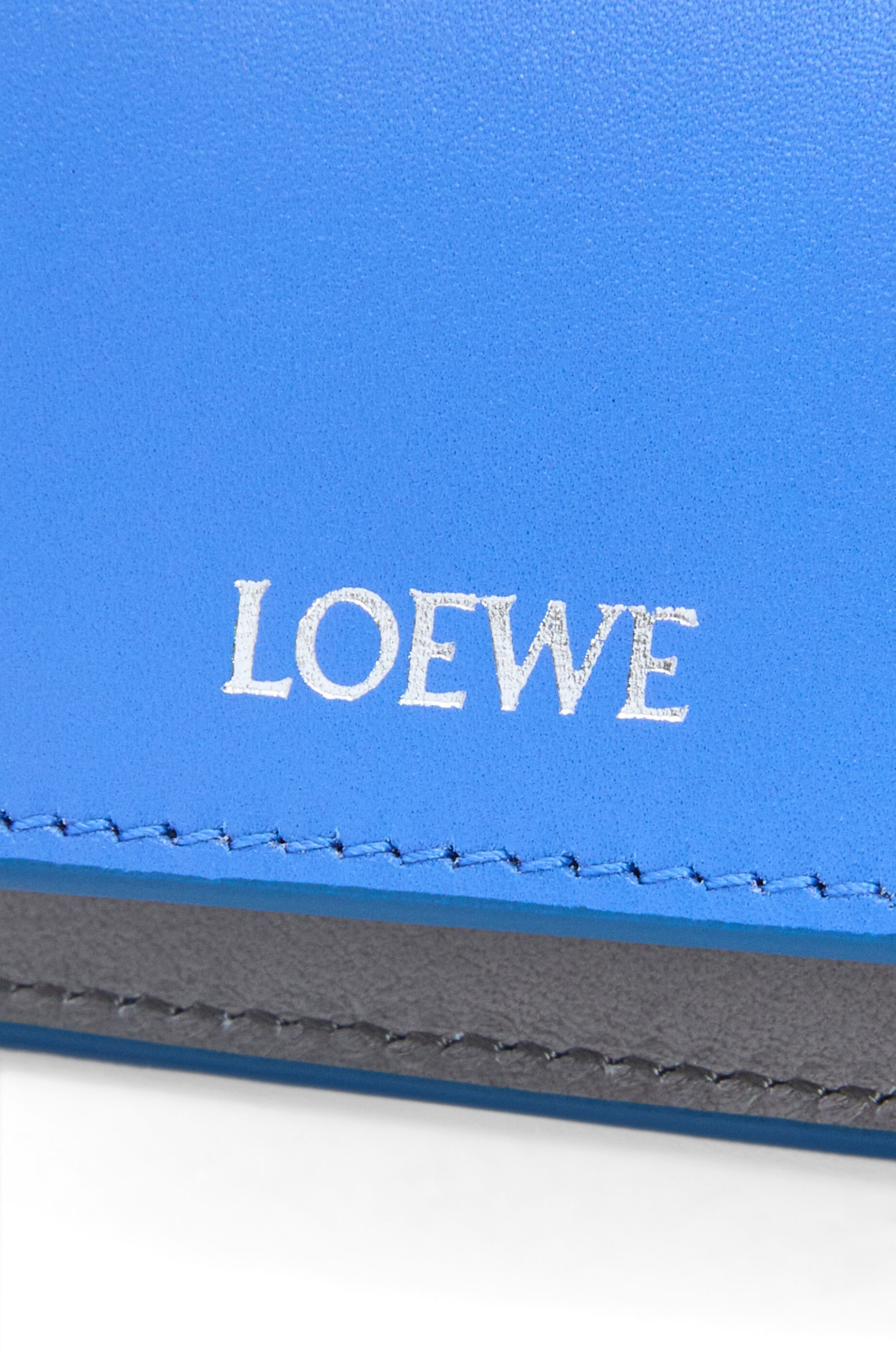Slim bifold cardholder in shiny nappa calfskin - 5
