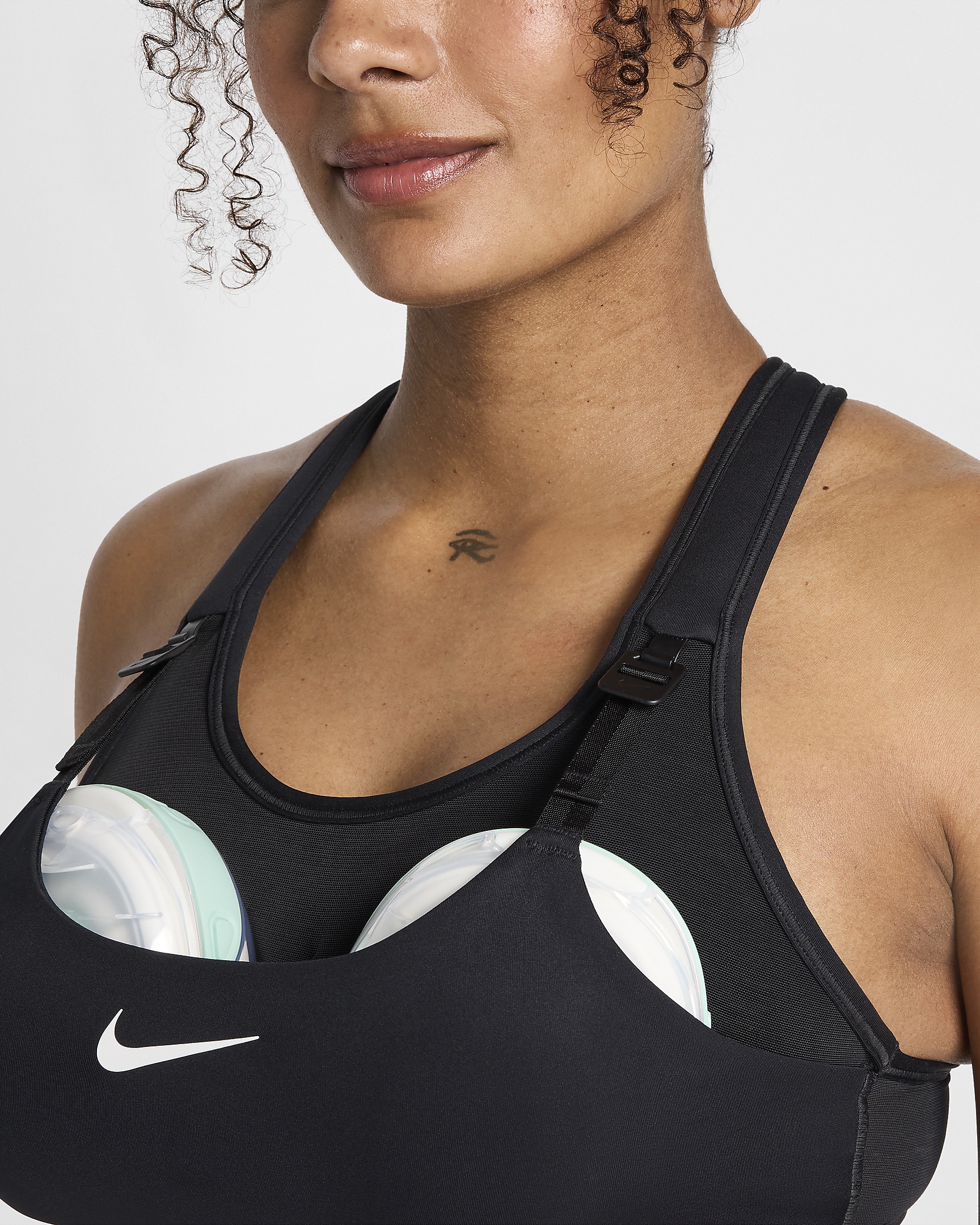 Nike (M) Swoosh Women's Nursing and Wearable Pump-Compatible Sports Bra (Maternity) - 8