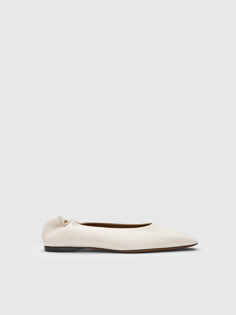 Moena Linen Nappa Ballet flats 1