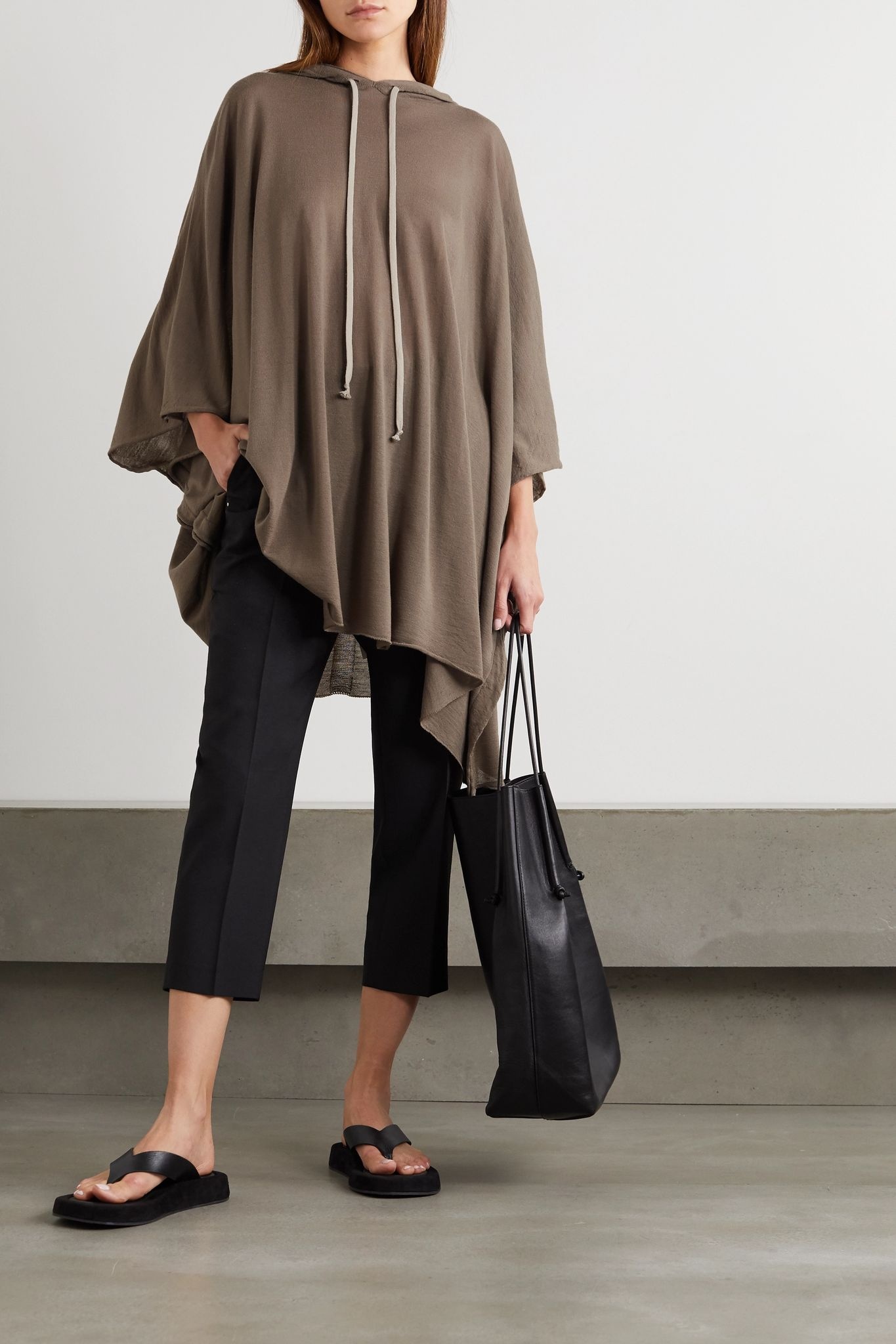 Hooded wool poncho - 2