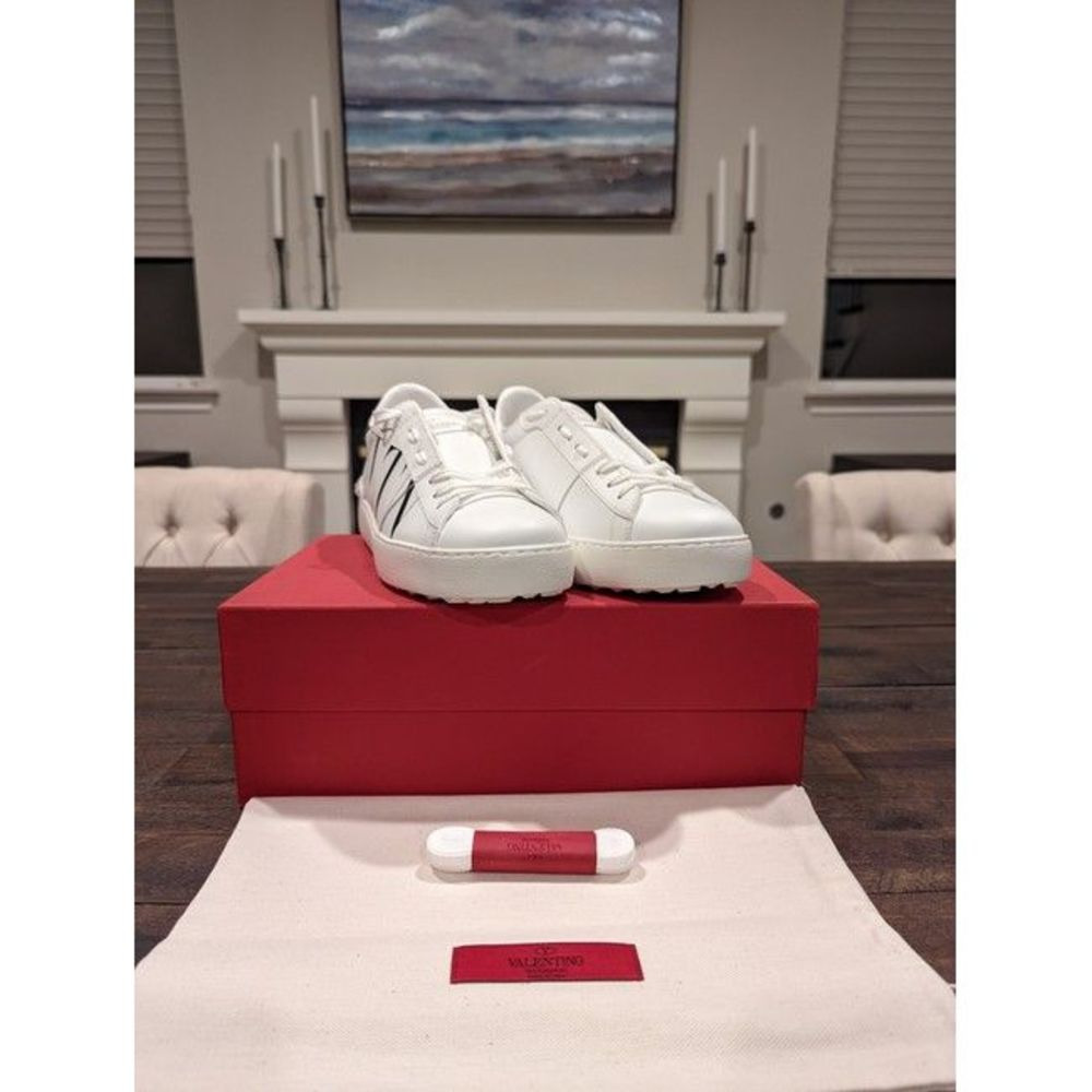 Valentino Garavani Women White/ Black Garavani Vltn Open Sneakers - 6