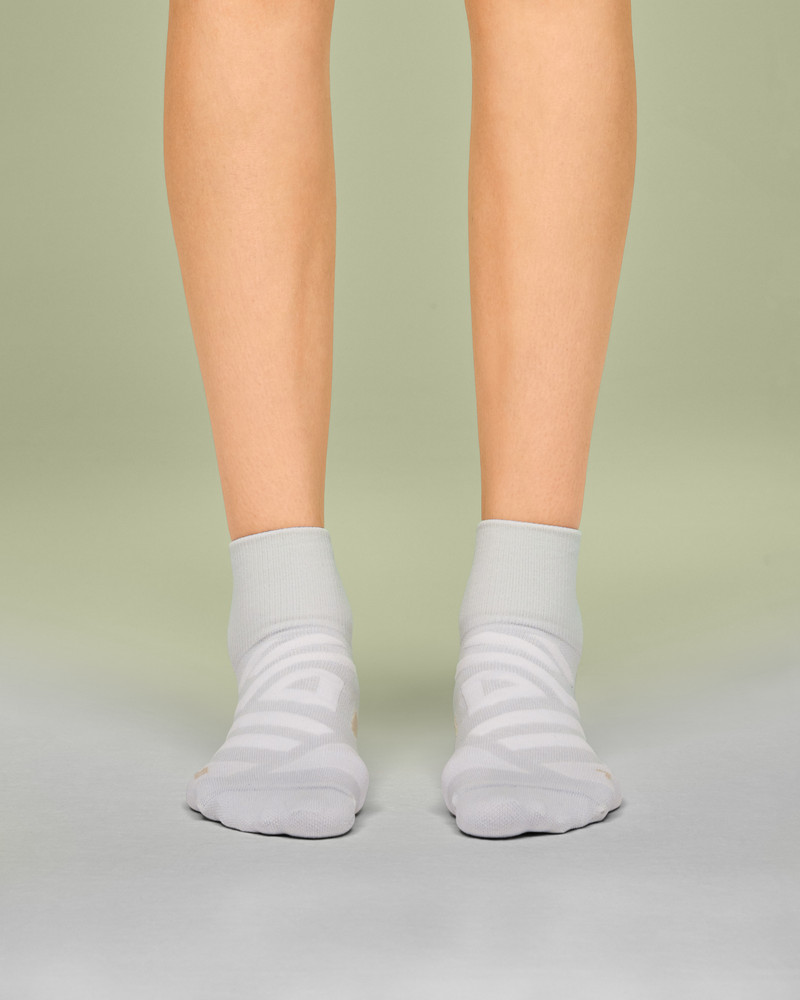 Performance Mid Sock 1