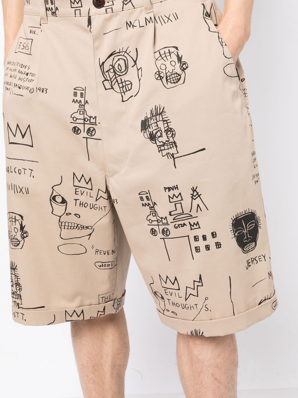 Basquiat-style chino shorts - 5