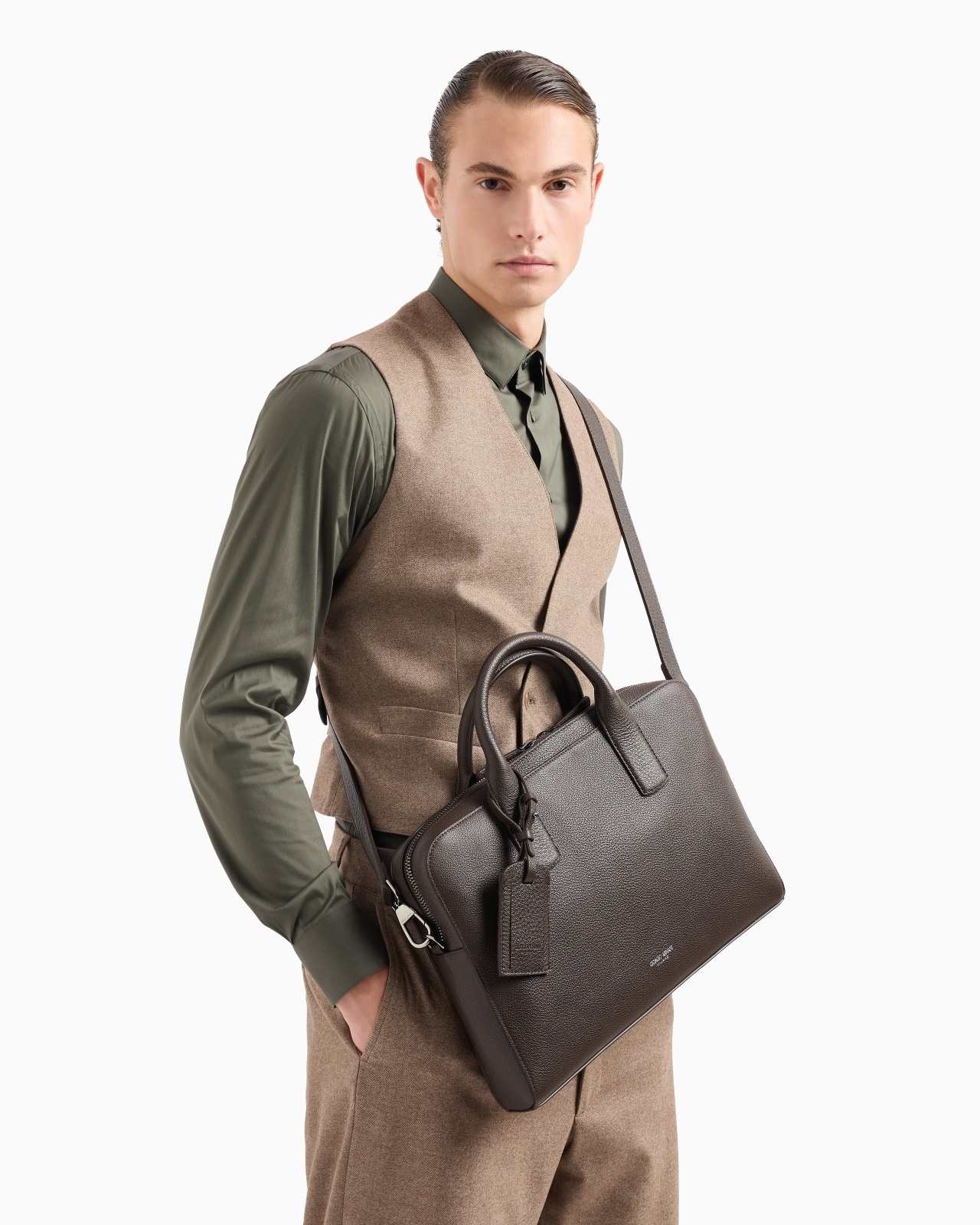 PEBBLED LEATHER BRIEFCASE - 7