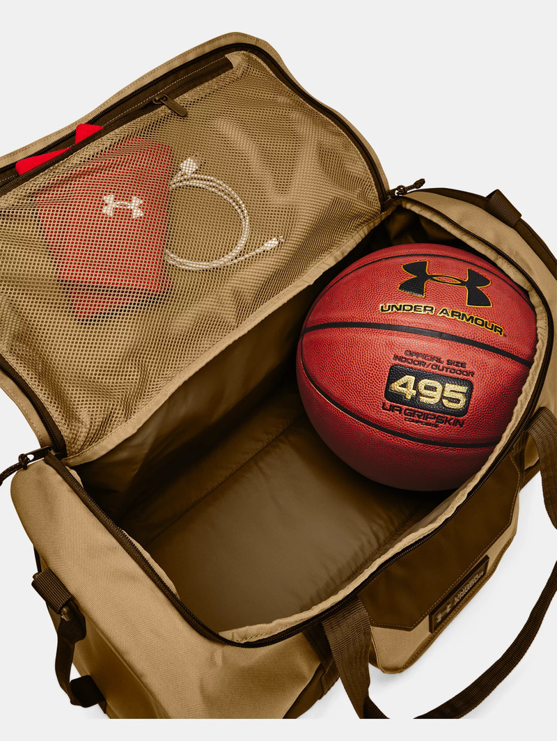 UA Triumph Barrel Duffle 4