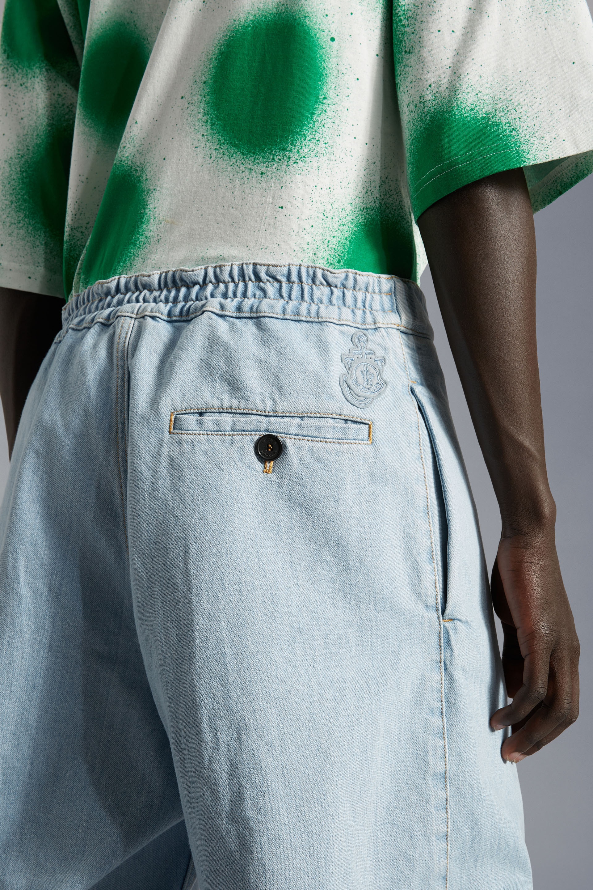 Bleached Jeans - 4