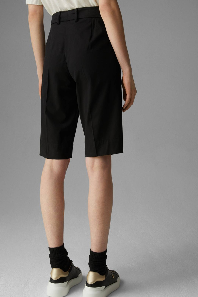 LARA BERMUDAS IN BLACK 3