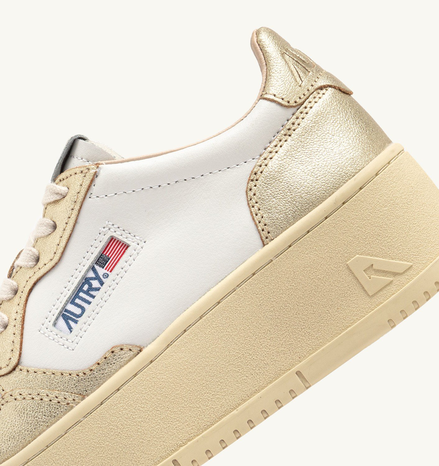 MEDALIST PLATFORM SNEAKERS IN WHITE AND PLATINUM LEATHER - 6
