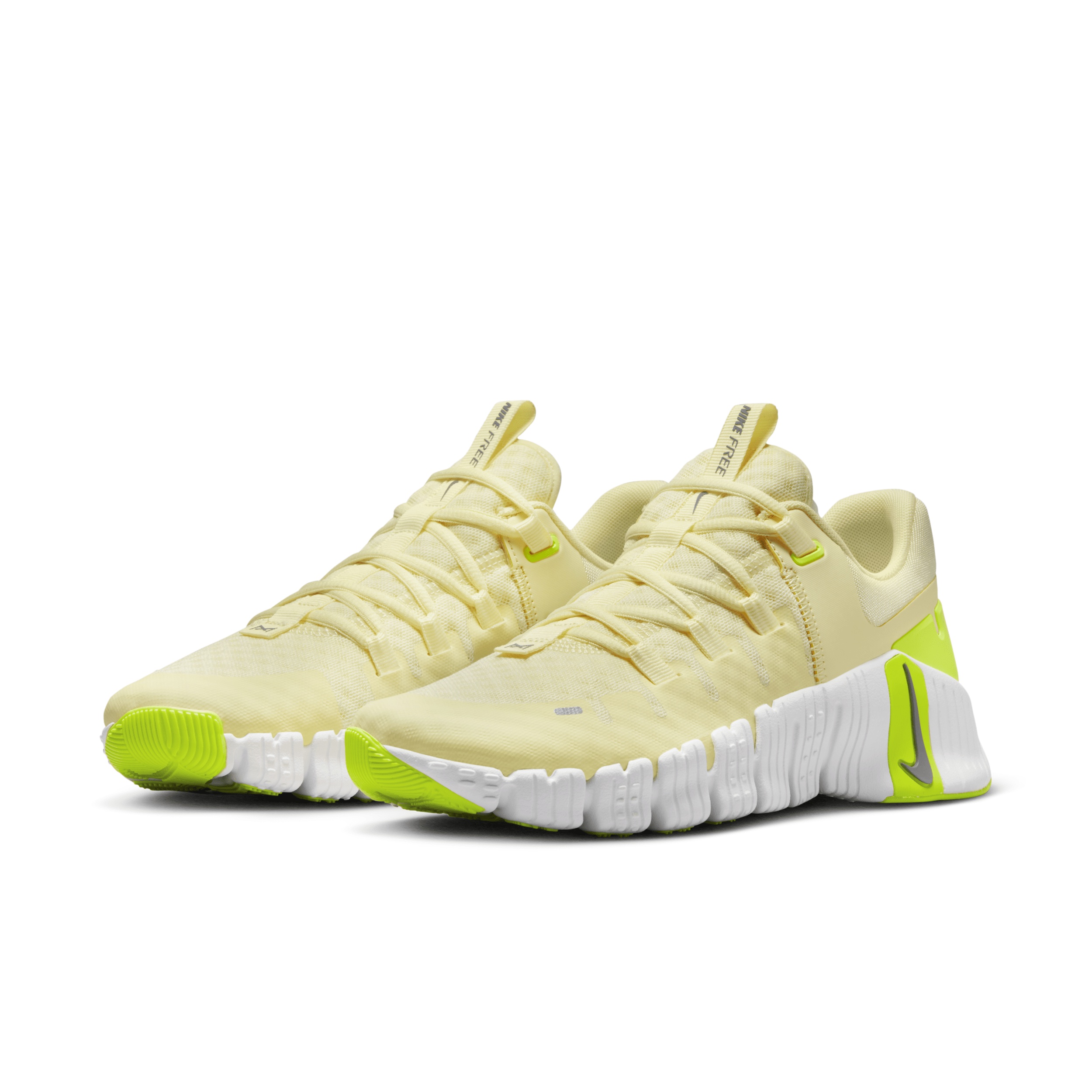 Nike Women's Free Metcon 5 Workout Shoes - 5