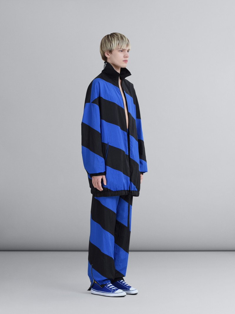 LIGHTWEIGHT CRINKLED NYLON WINDBREAKER 6