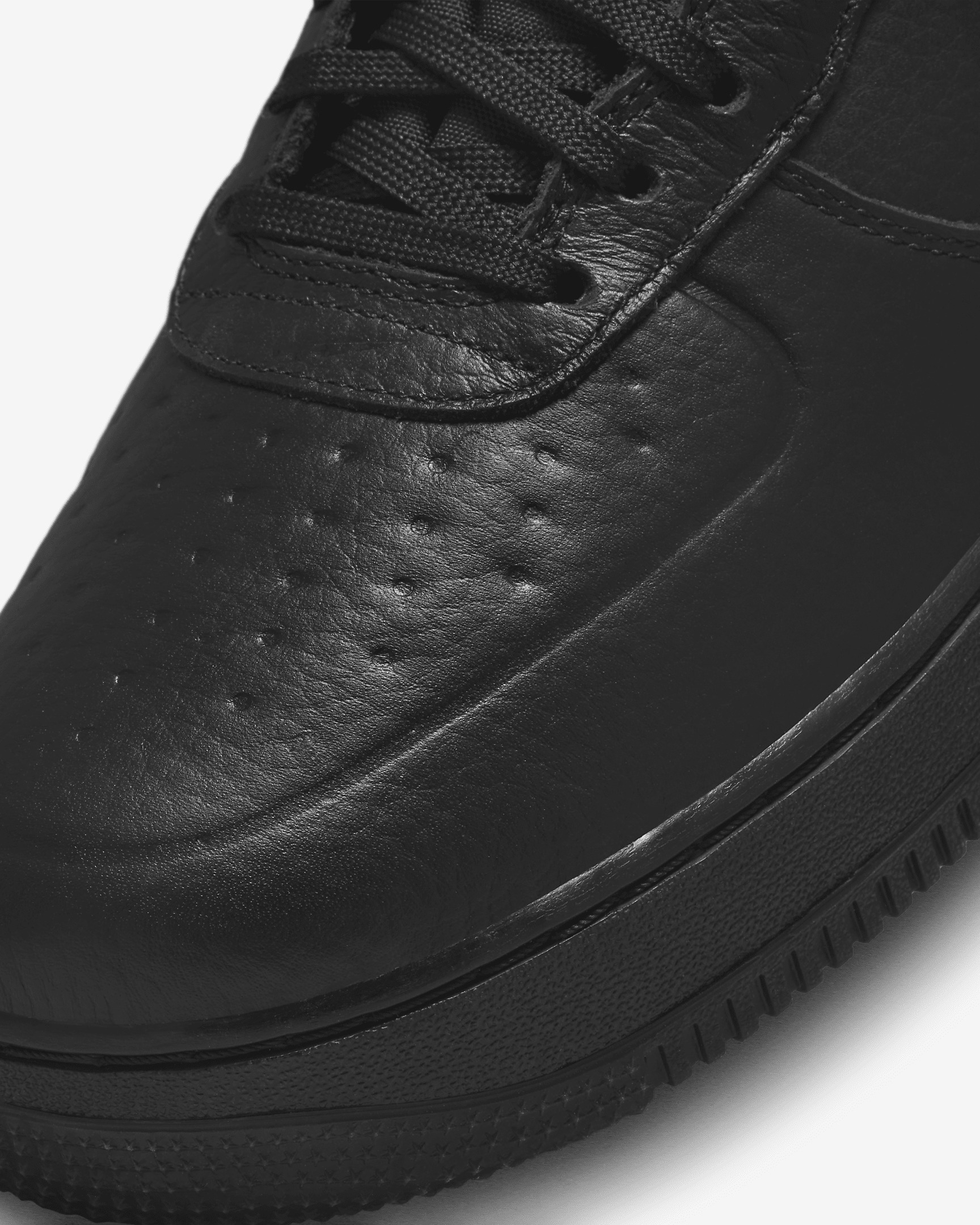 Nike Men's Air Force 1 '07 Pro-Tech Shoes - 7