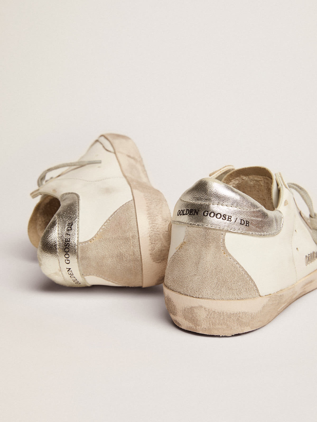 Women’s Super-Star sneakers with silver heel tab and metal stud lettering - 5