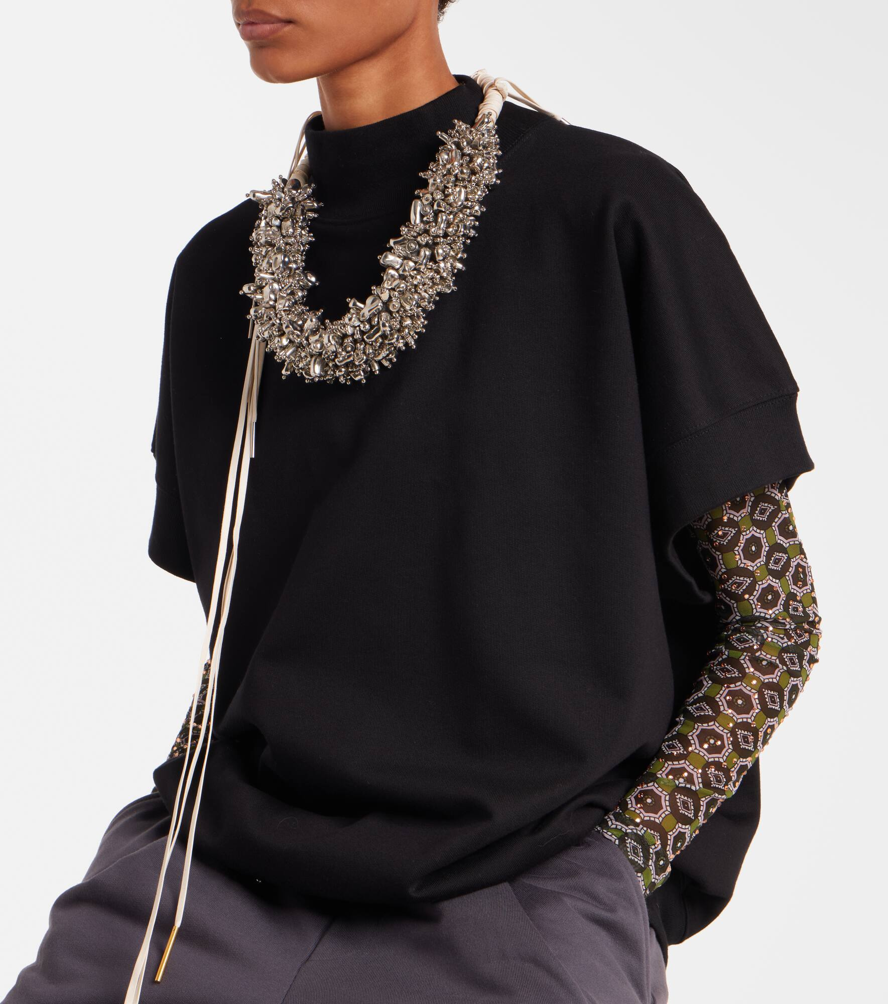 Embellished necklace - 5