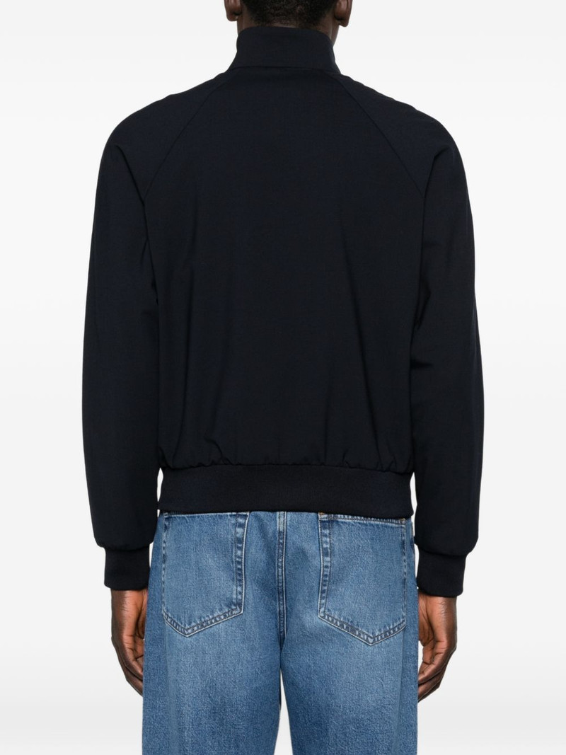 zip-fastening jacket 4