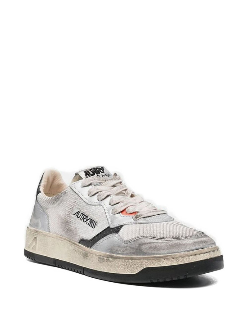 AUTRY Medalist low-top sneakers outlook