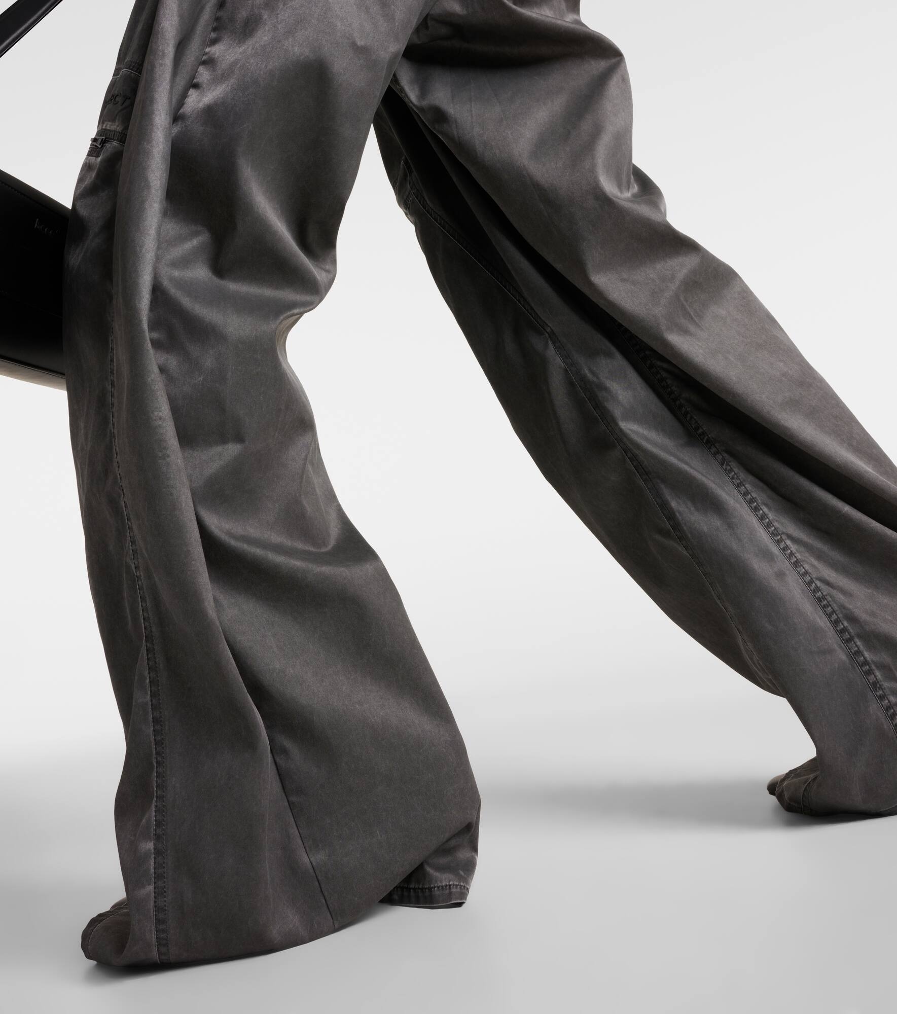 Faded cargo jeans - 6