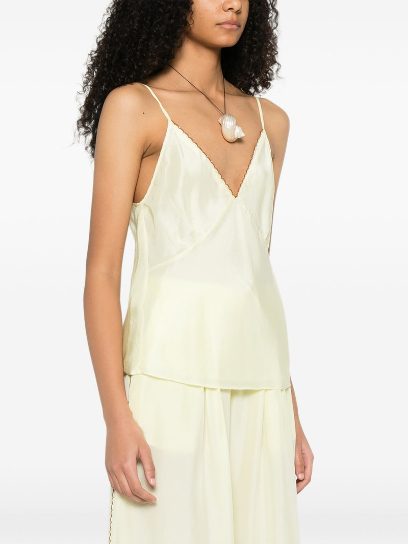 scalloped V-neck top 3