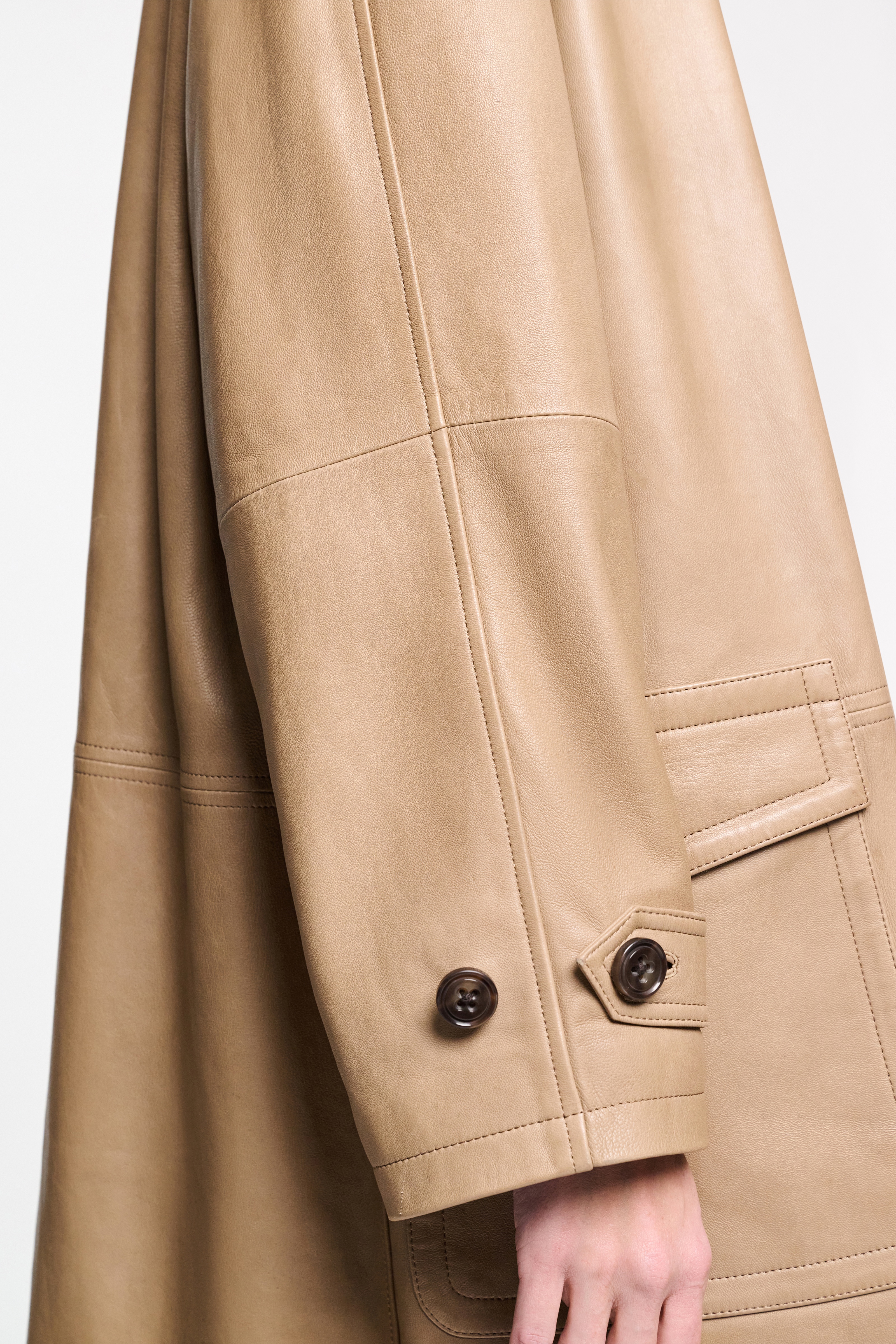 SLEEK STATEMENT III coat - 6
