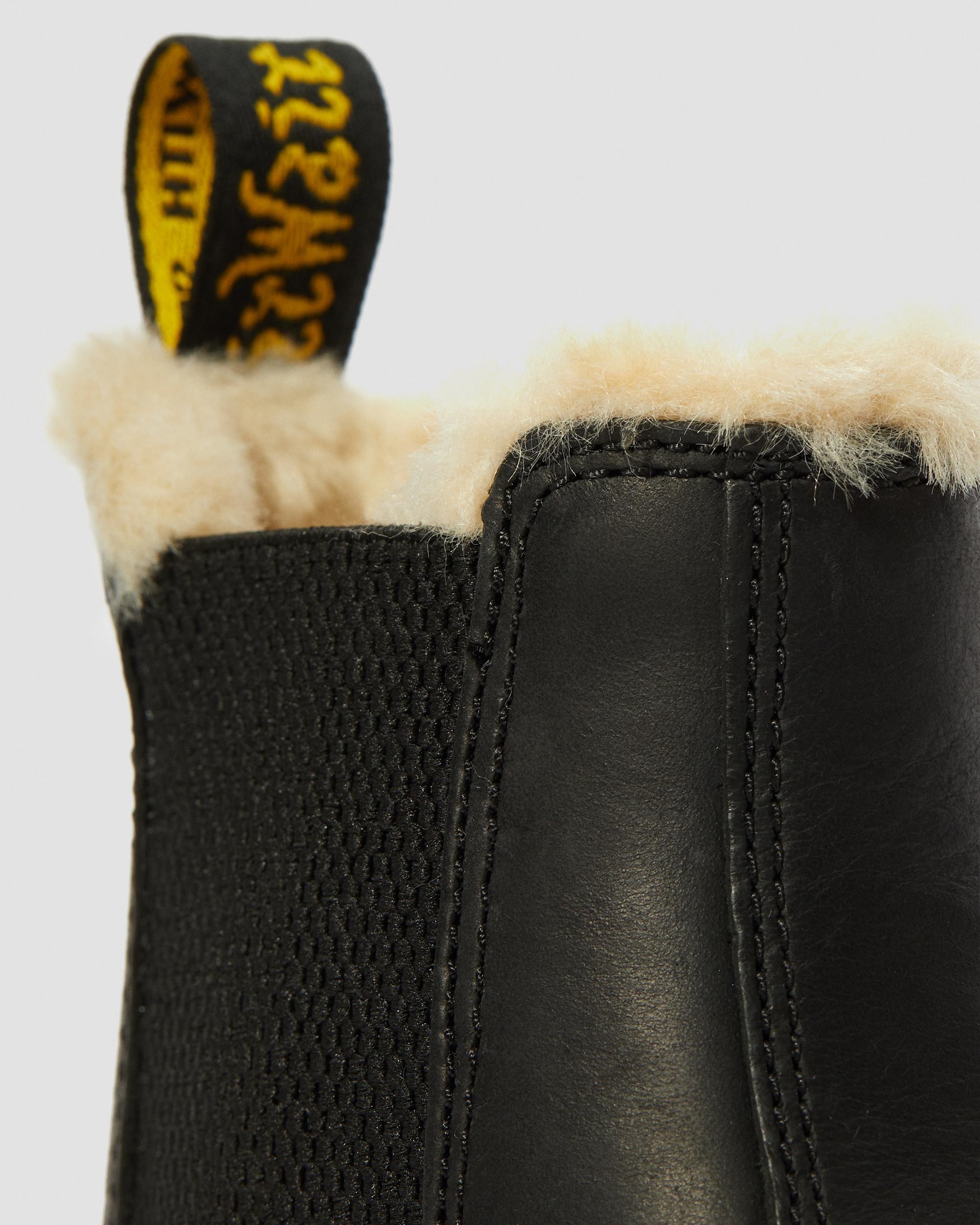 2976 Women's Faux Fur Lined Chelsea Boots - 8