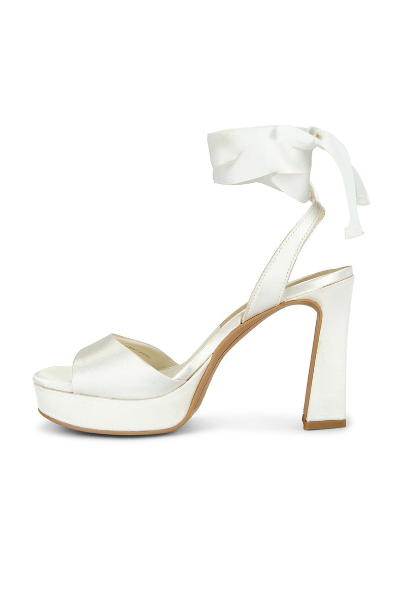 dolce vita Jaemy Platform Heel outlook