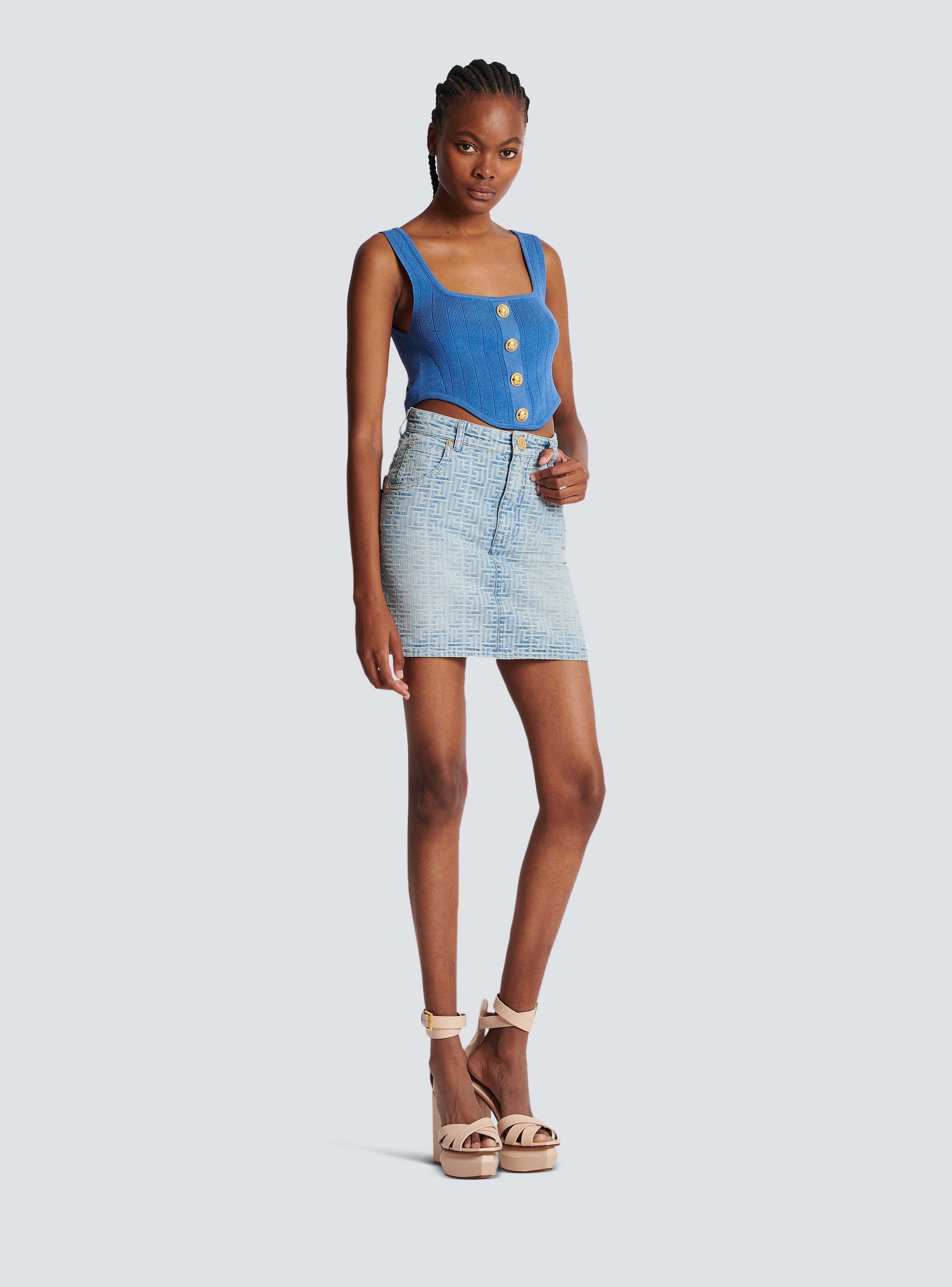 Monogrammed short denim skirt - 3