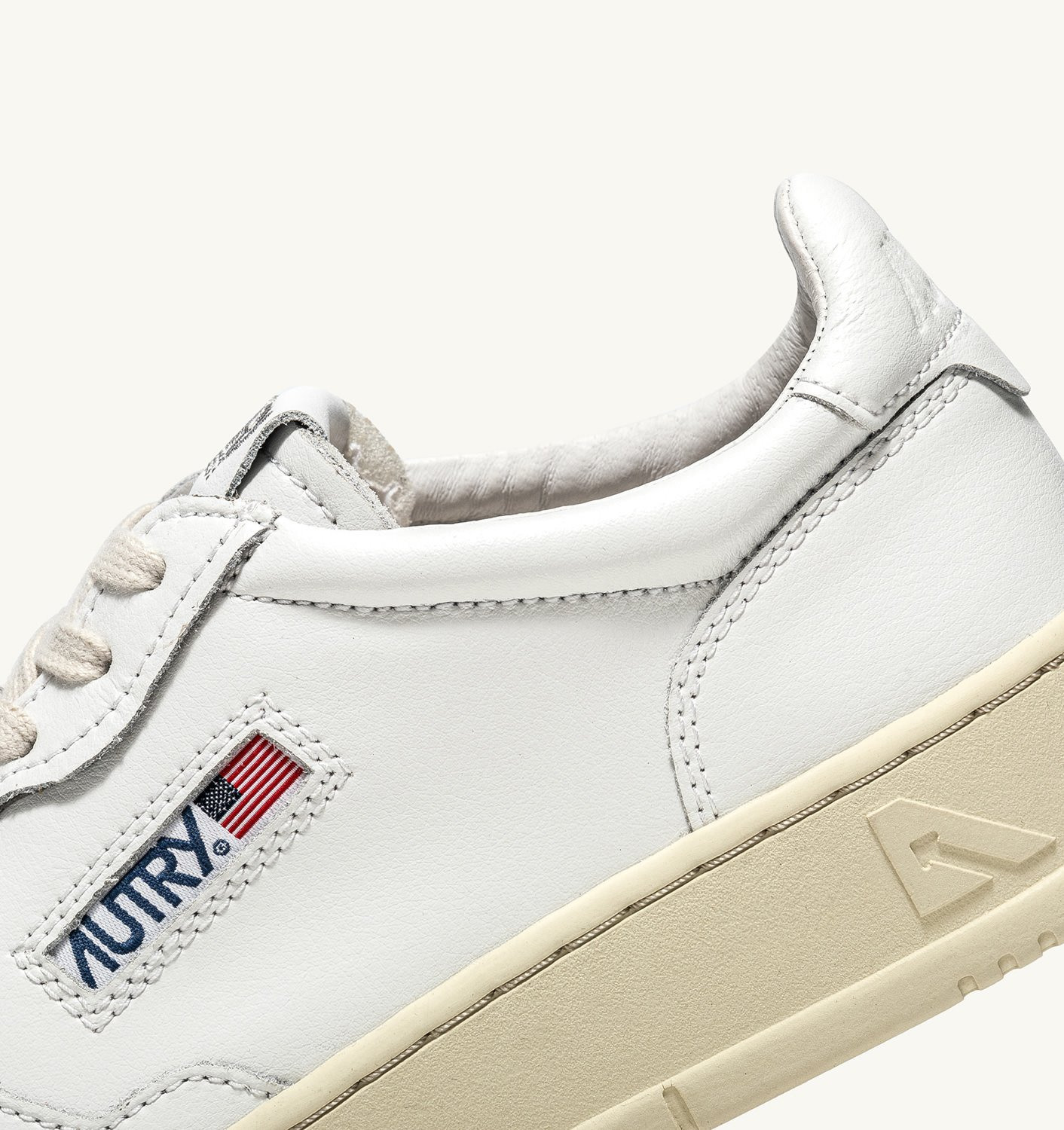 MEDALIST LOW SNEAKERS IN WHITE LEATHER - 6