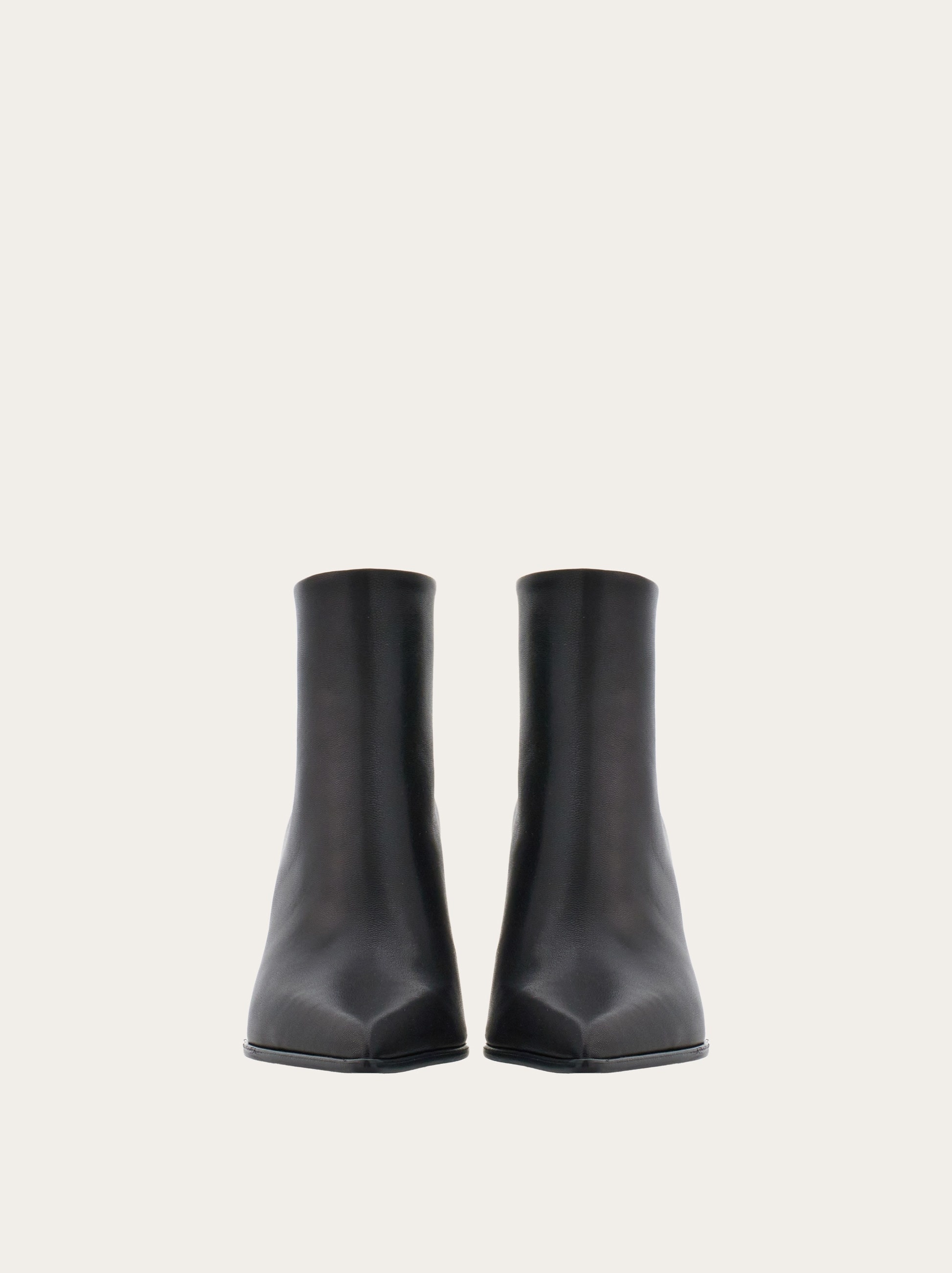 Pointed ankle boot - 2