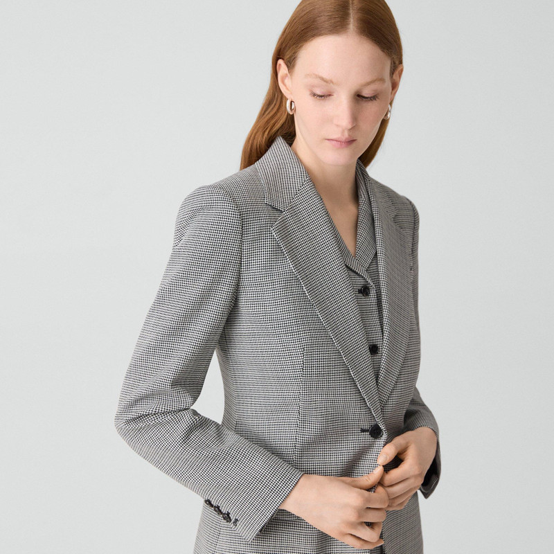Lynnia Blazer in Wool-Blend Twist 5